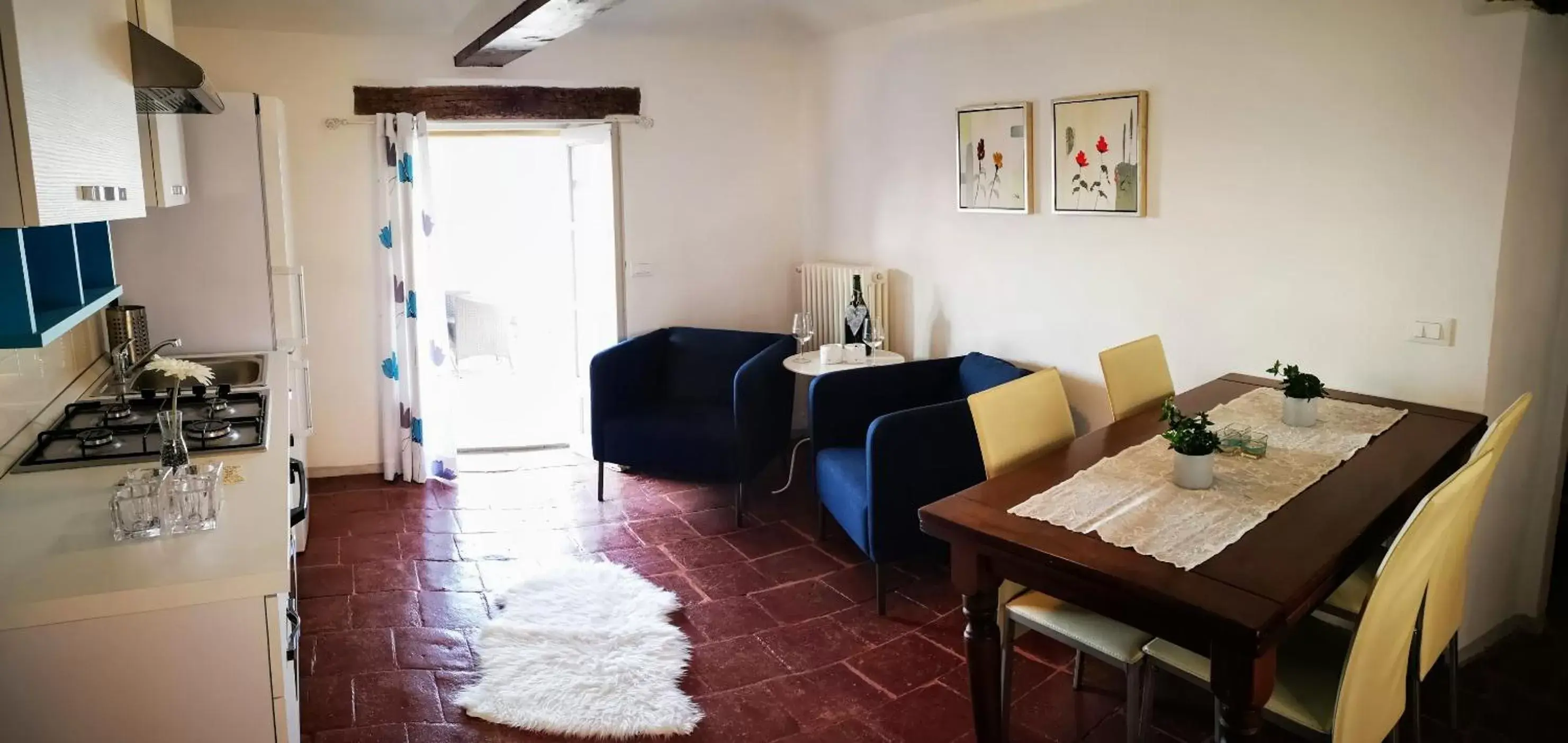 Kitchen or kitchenette, Seating Area in La Maggiorina