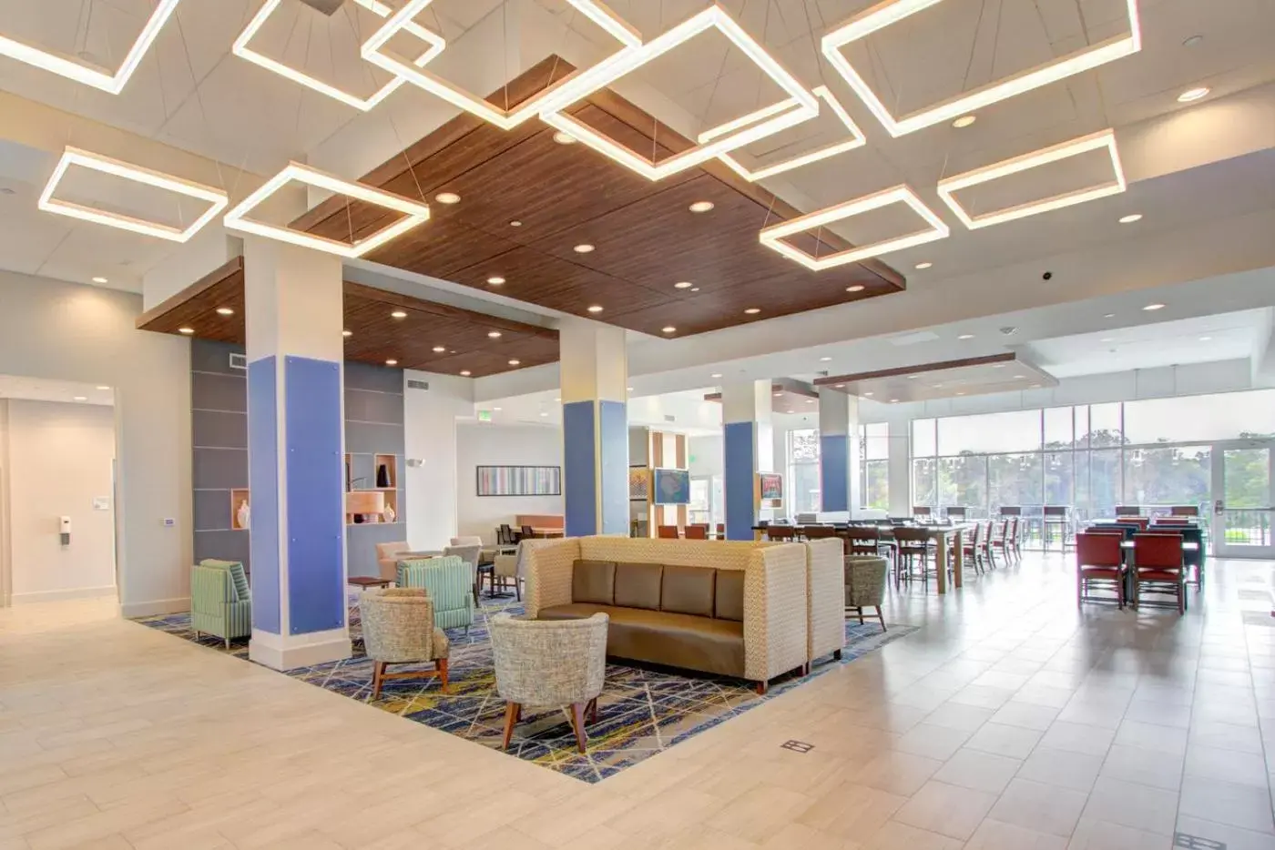Lobby or reception, Restaurant/Places to Eat in Holiday Inn Express & Suites Charlotte Southwest, an IHG Hotel
