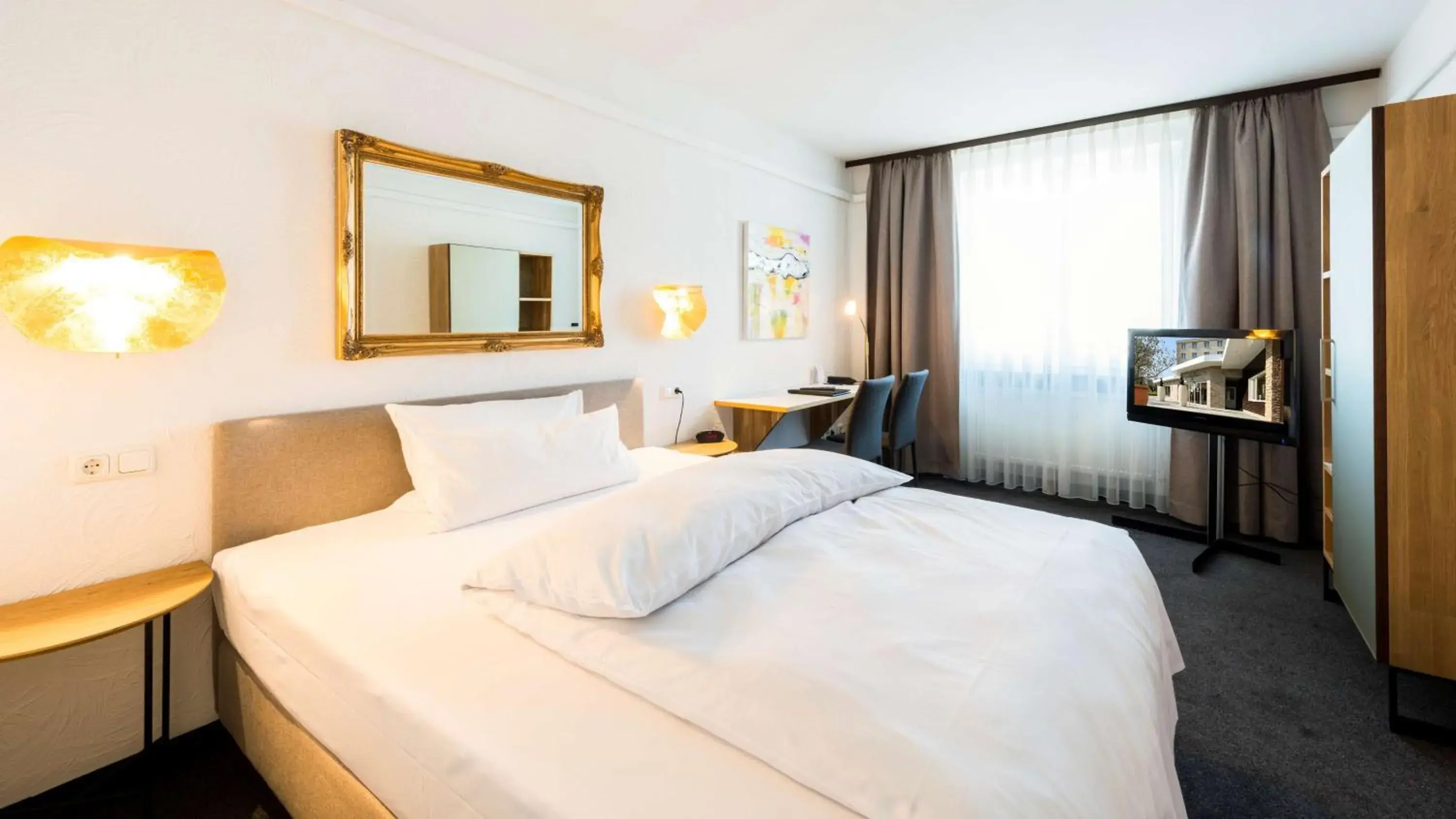 Bedroom, Bed in Best Western Hotel Mainz