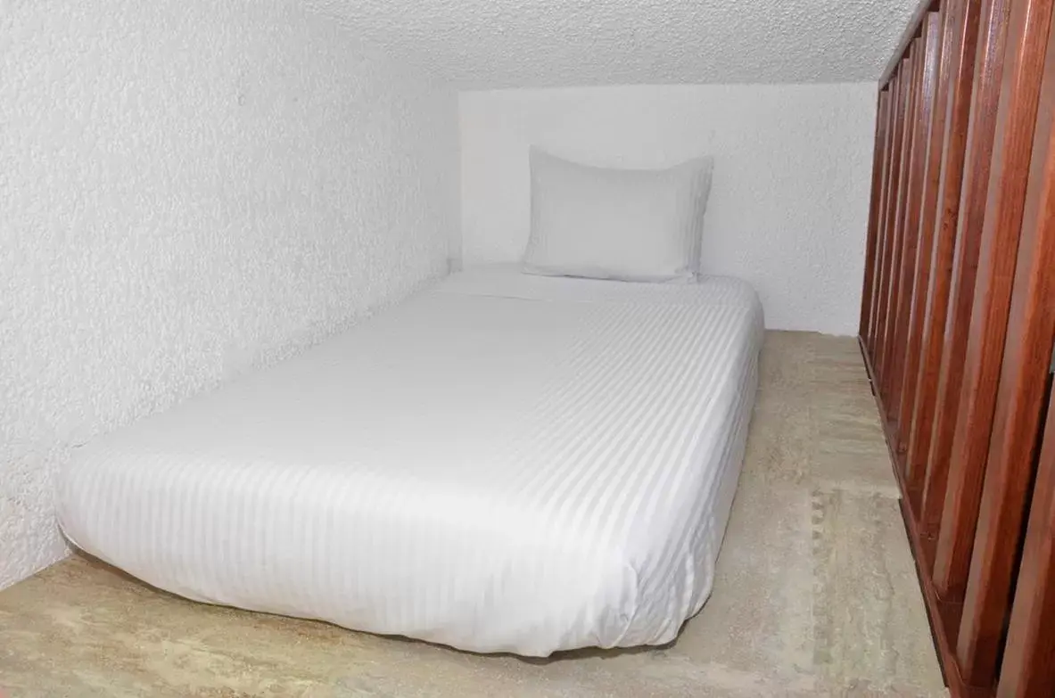 Bed in La Casita de Coyoacán