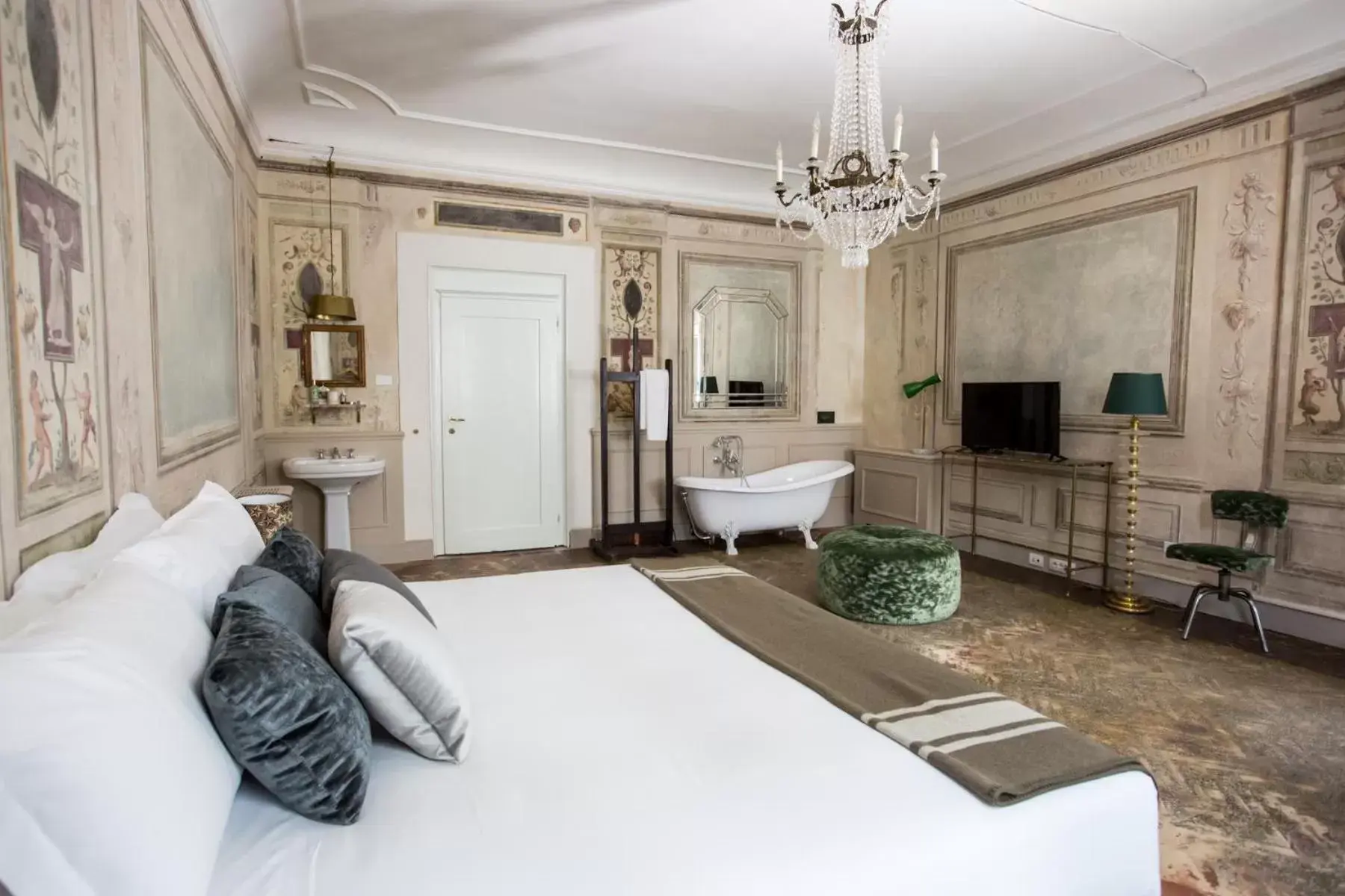 Bedroom in Oltrarno Splendid