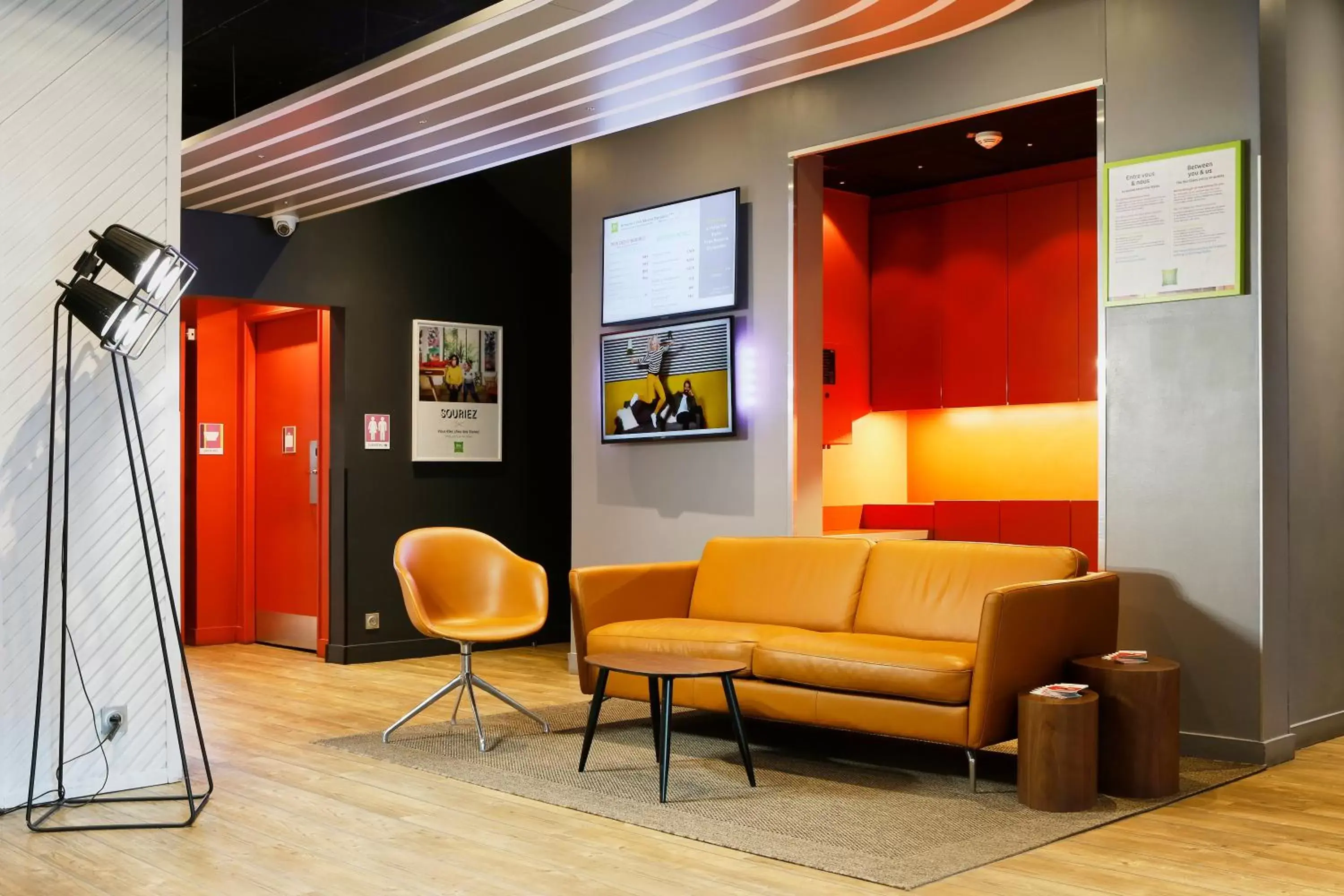 Living room, Seating Area in Ibis Styles Paris Massena Olympiades