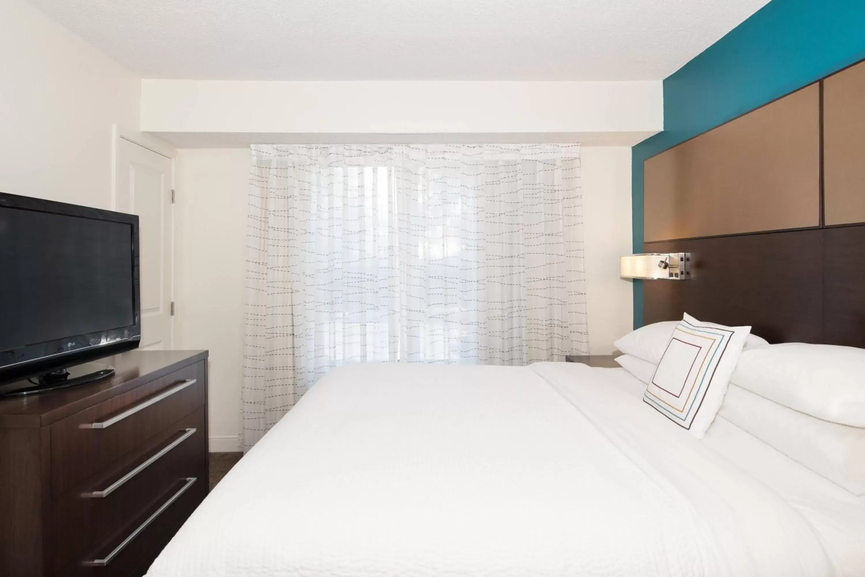Bedroom, Bed in Residence Inn by Marriott Jacksonville Butler Boulevard
