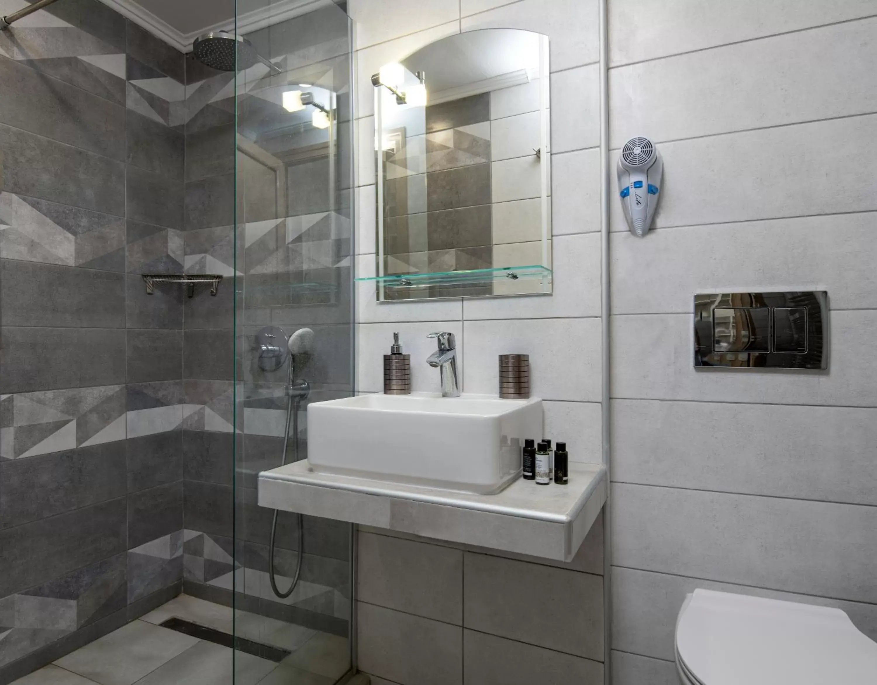 Shower, Bathroom in Villa Sara