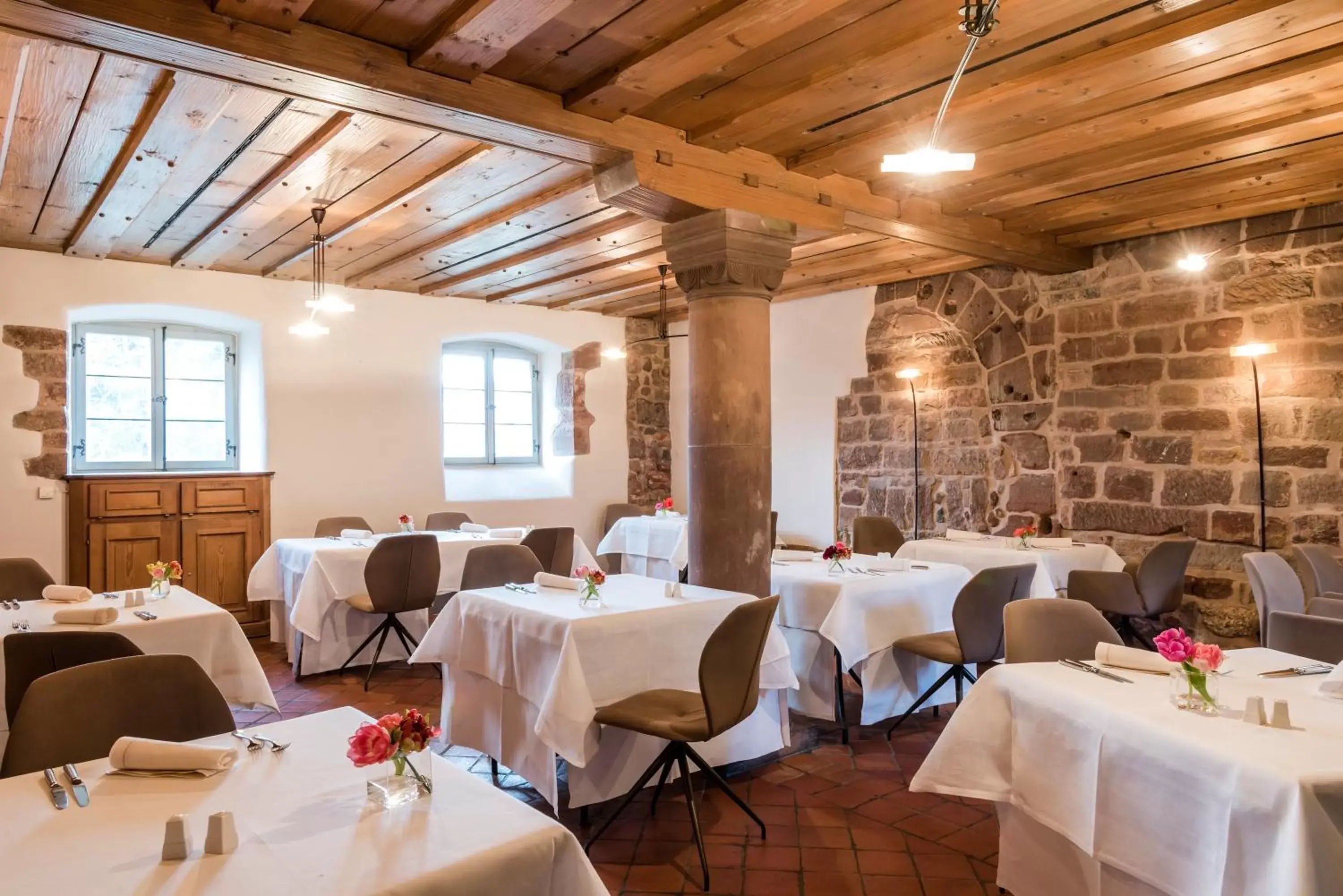 Restaurant/Places to Eat in Kloster Hornbach