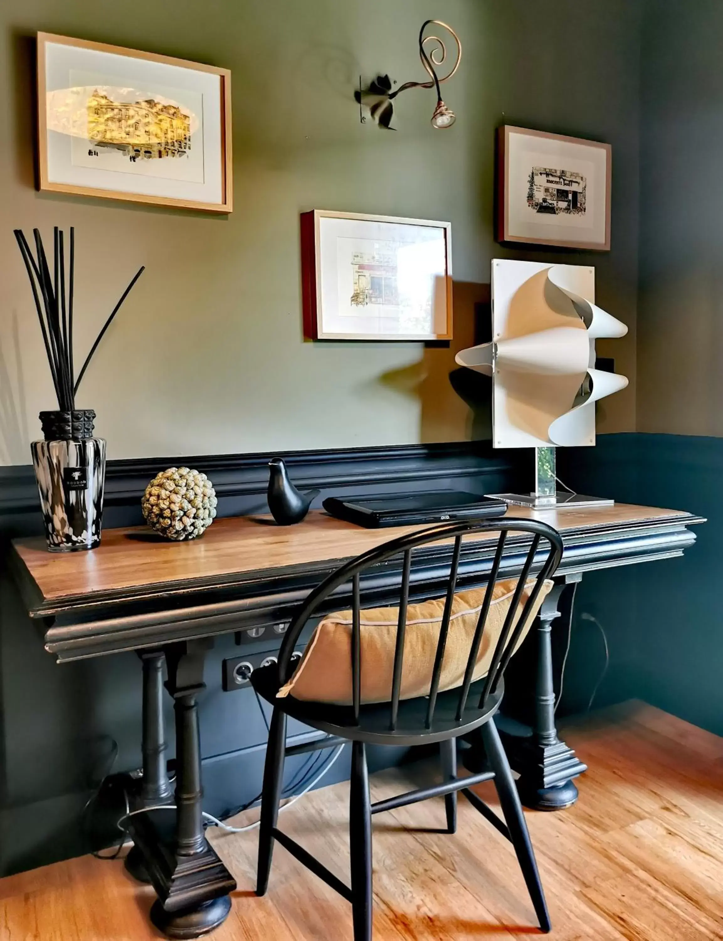 Living room, Dining Area in Grand Hôtel Brive