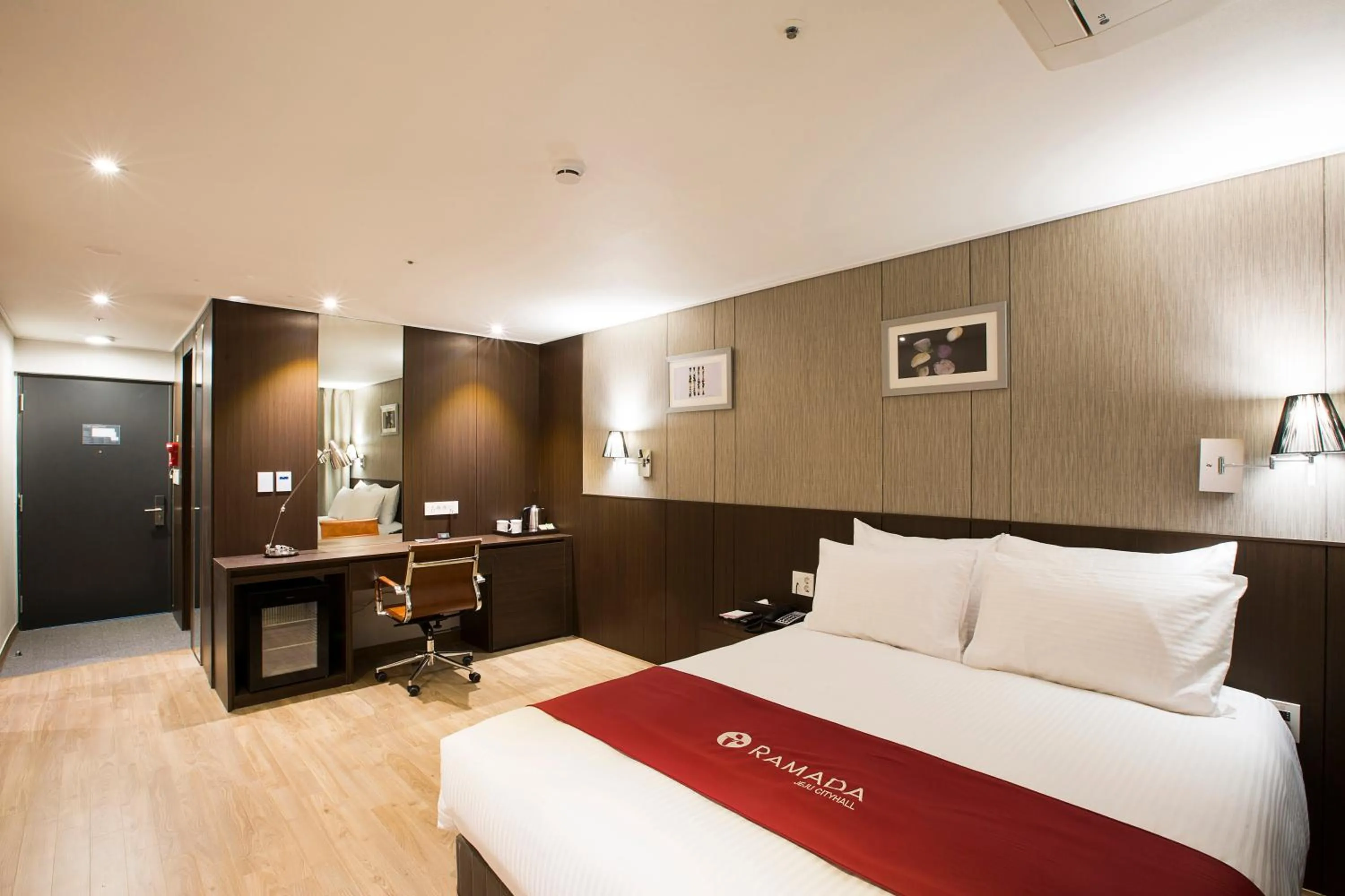 Bed in Ramada by Wyndham Jeju City Hall