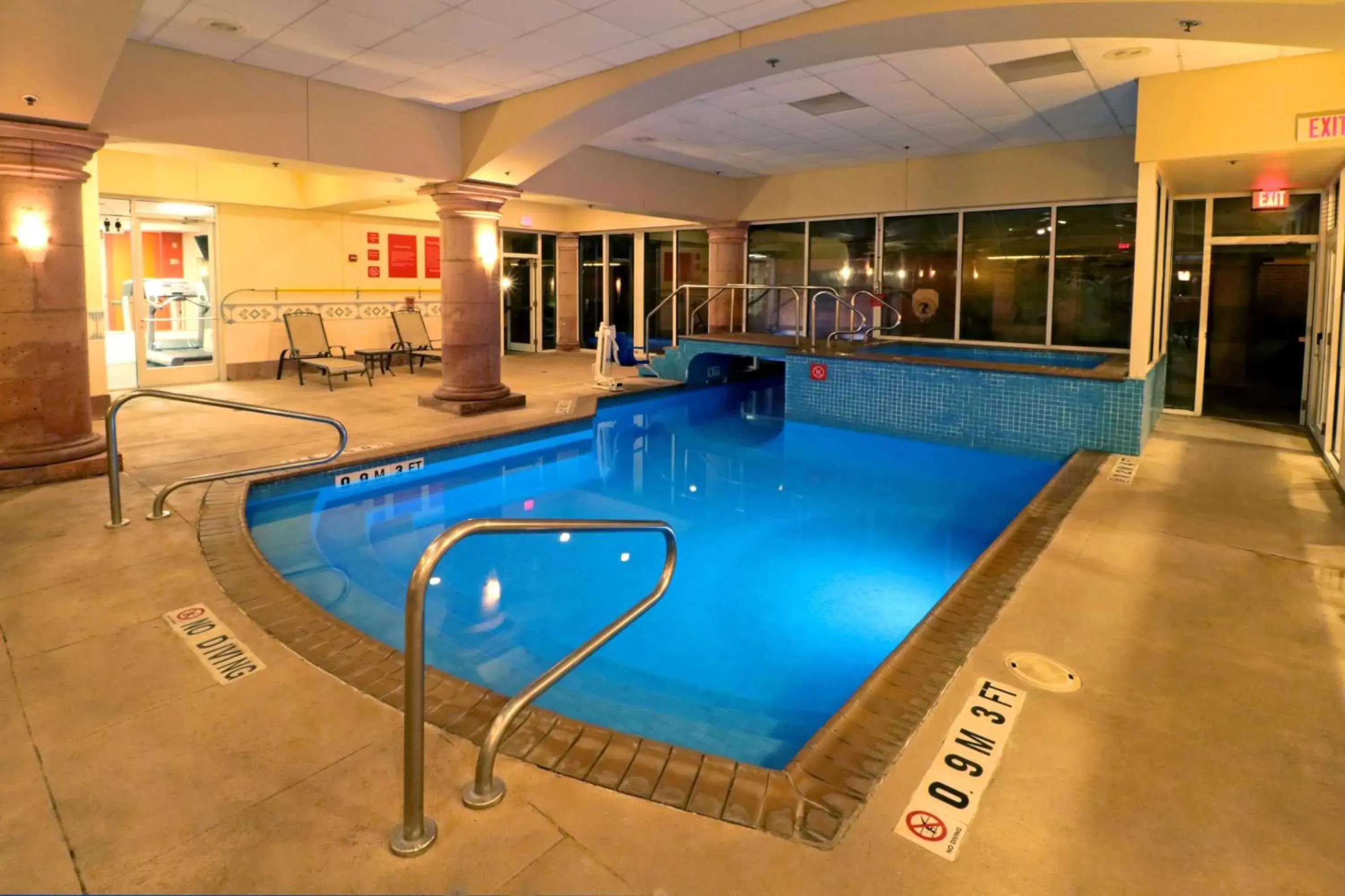 Pool view, Swimming Pool in Wyndham Garden McAllen at La Plaza Mall