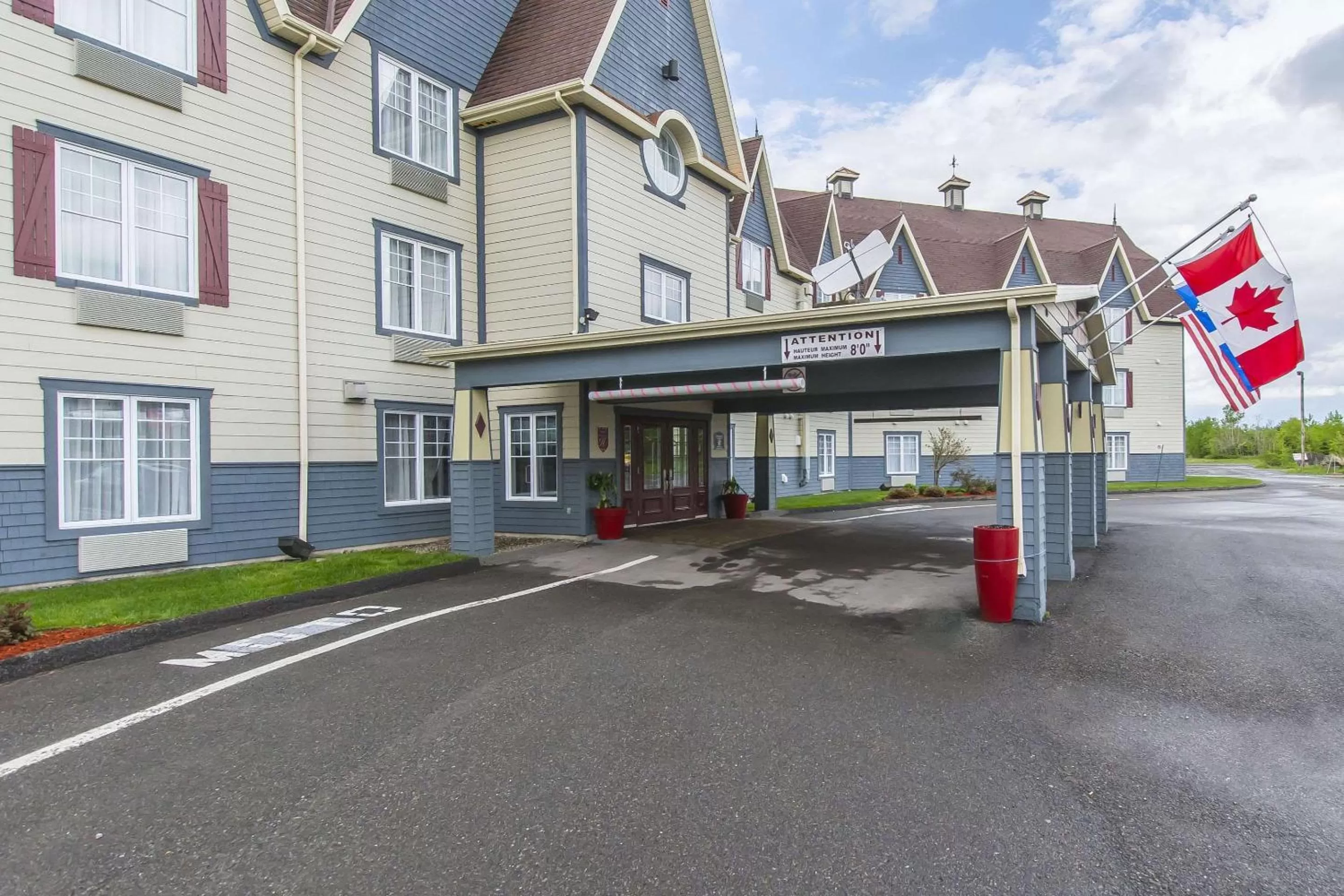 Property building in Quality Inn