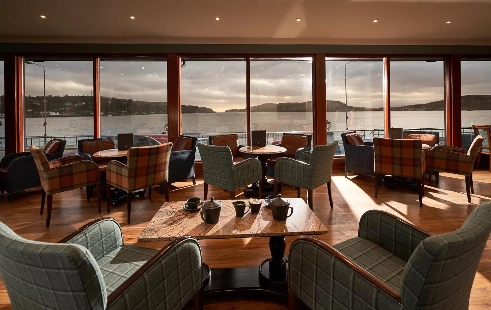 Lounge or bar in Oban Bay Hotel