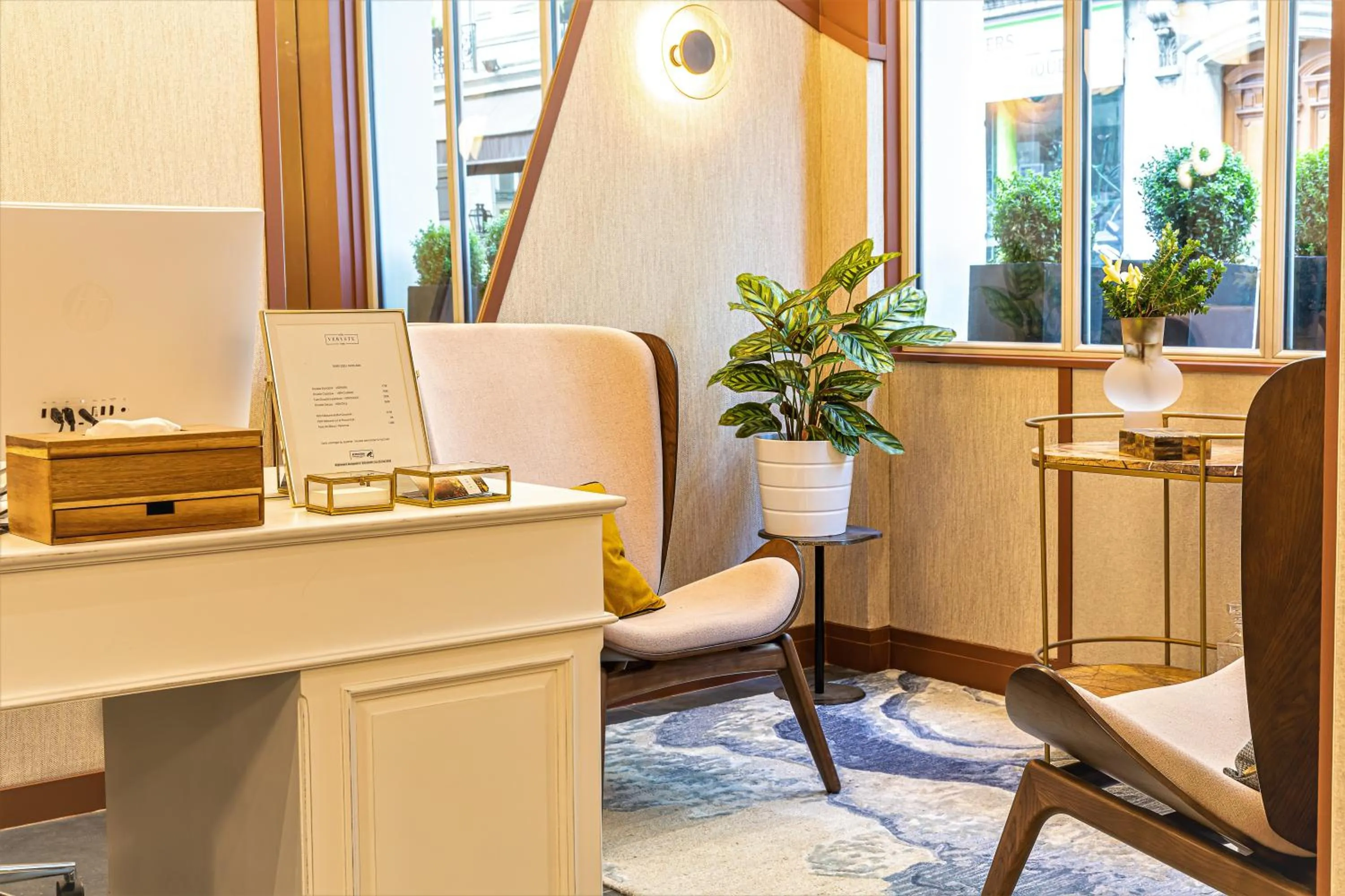 Living room in Hôtel Veryste & Spa Paris