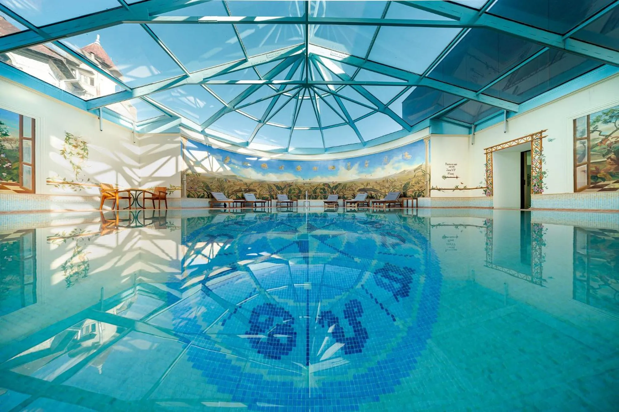 Pool view in Hotel International