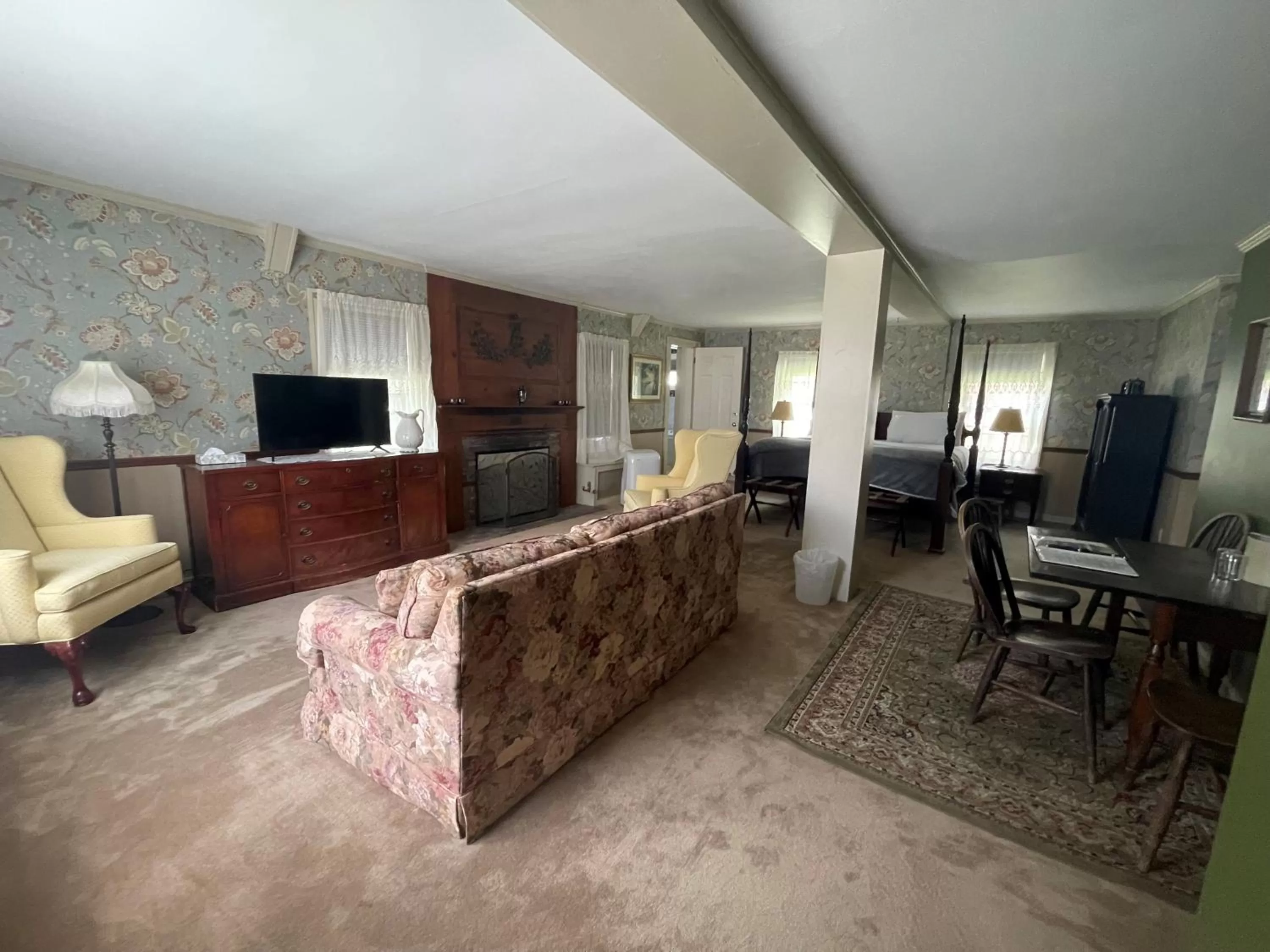 Living room in Arlington Inn & Spa