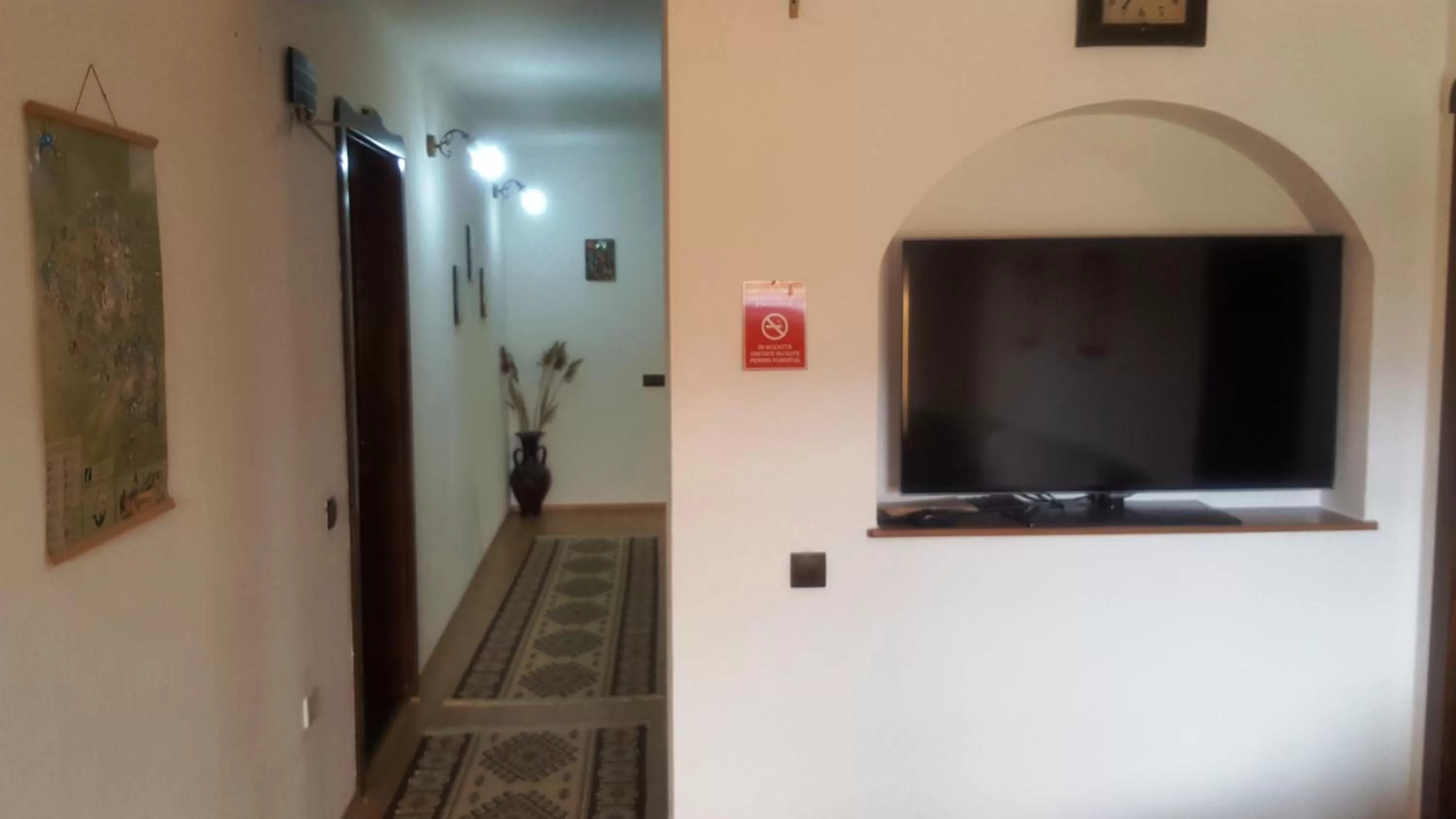 TV/Entertainment Center in Hazanéző Panzió