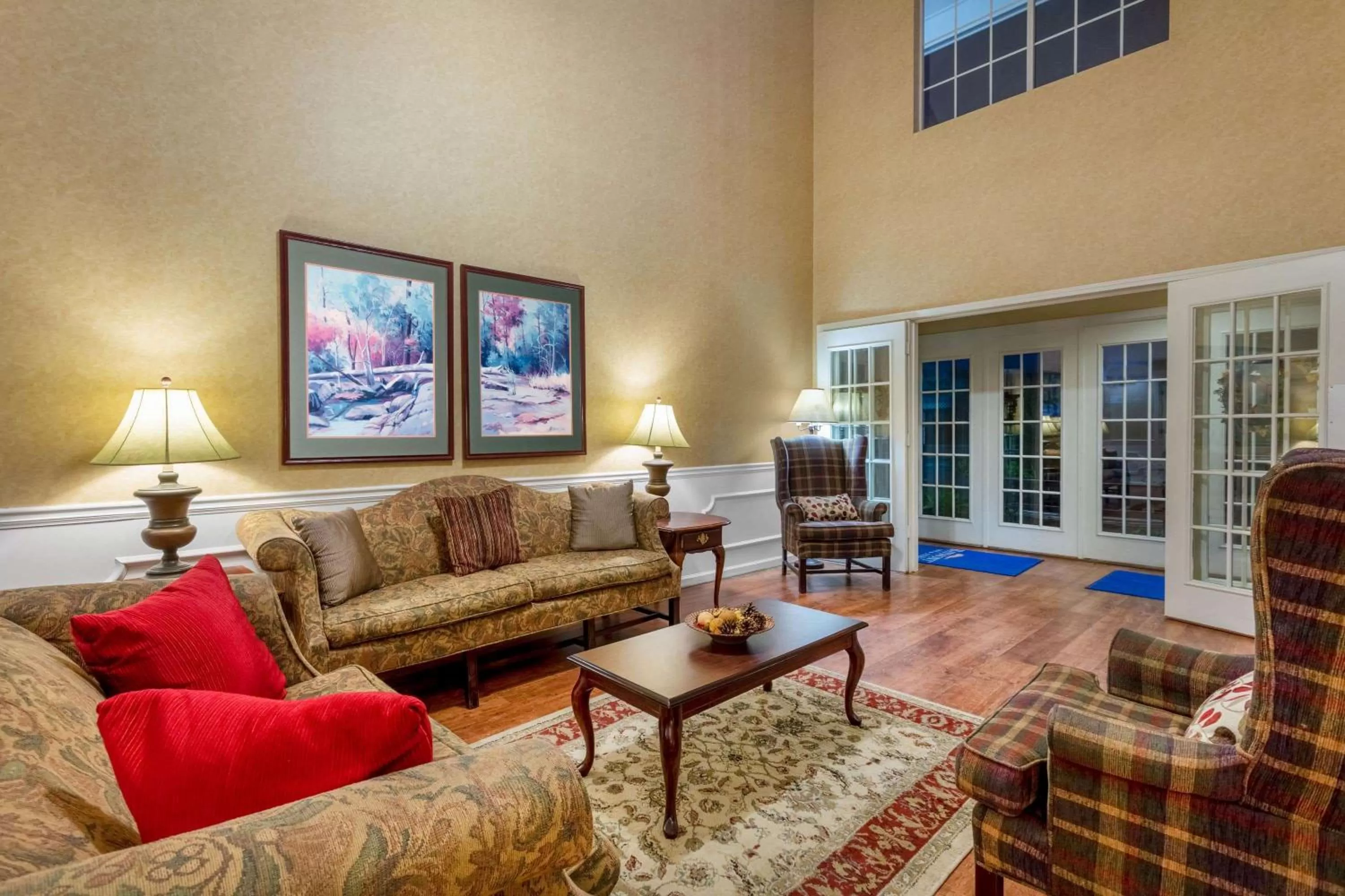 Seating area in Baymont by Wyndham Easley/Greenville