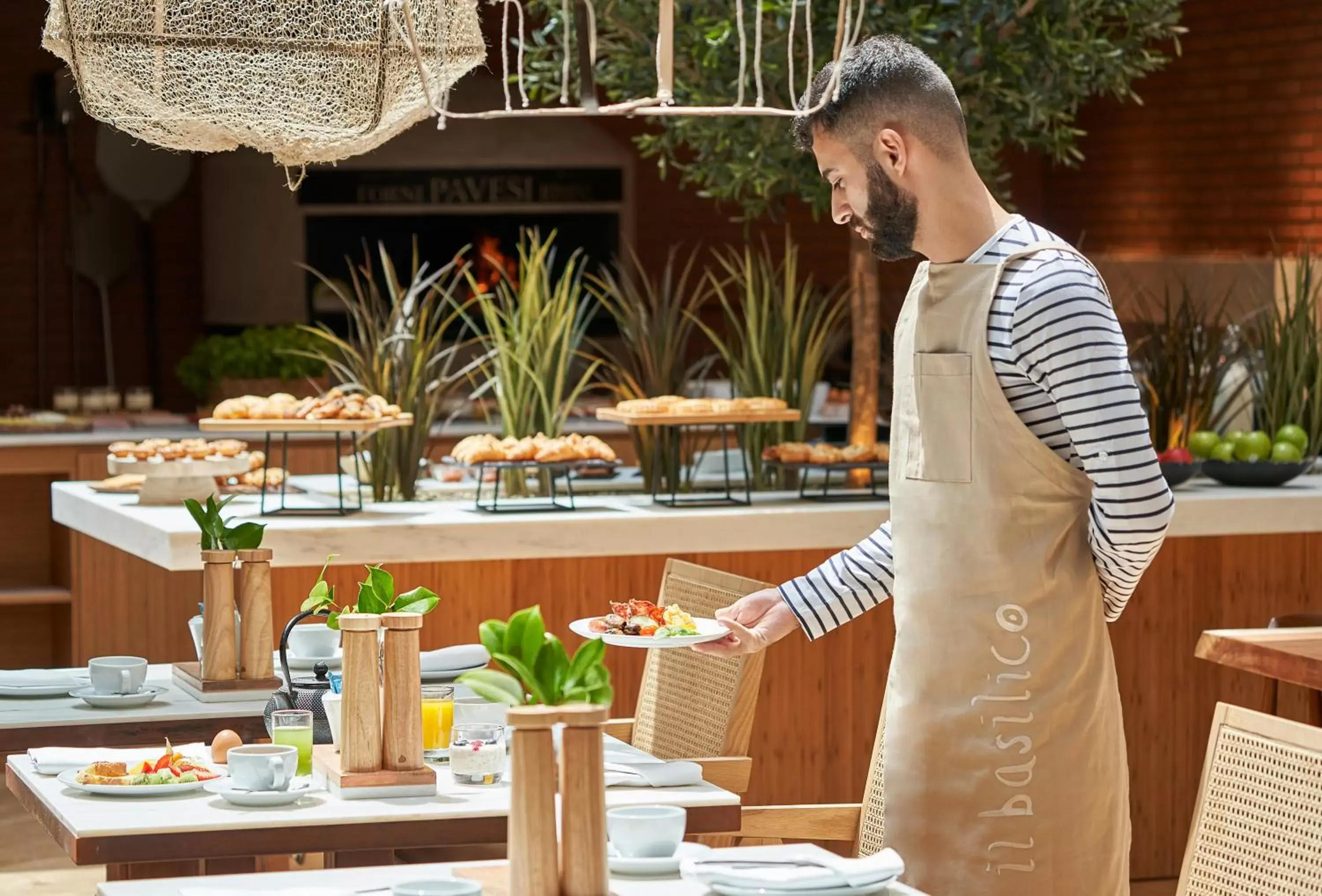 Breakfast, Restaurant/Places to Eat in PortoBay Teatro