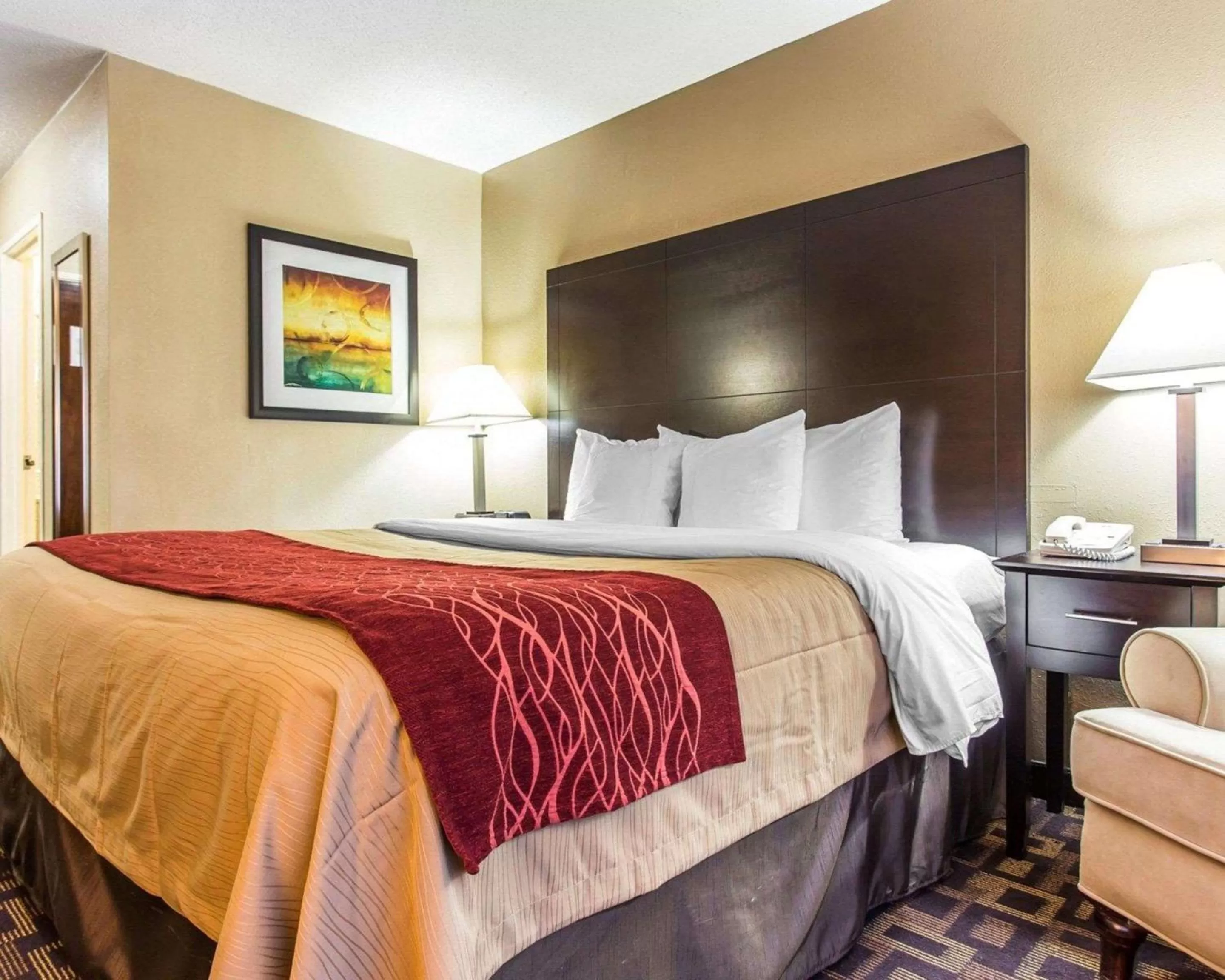 Photo of the whole room, Bed in Quality Inn Lincolnton