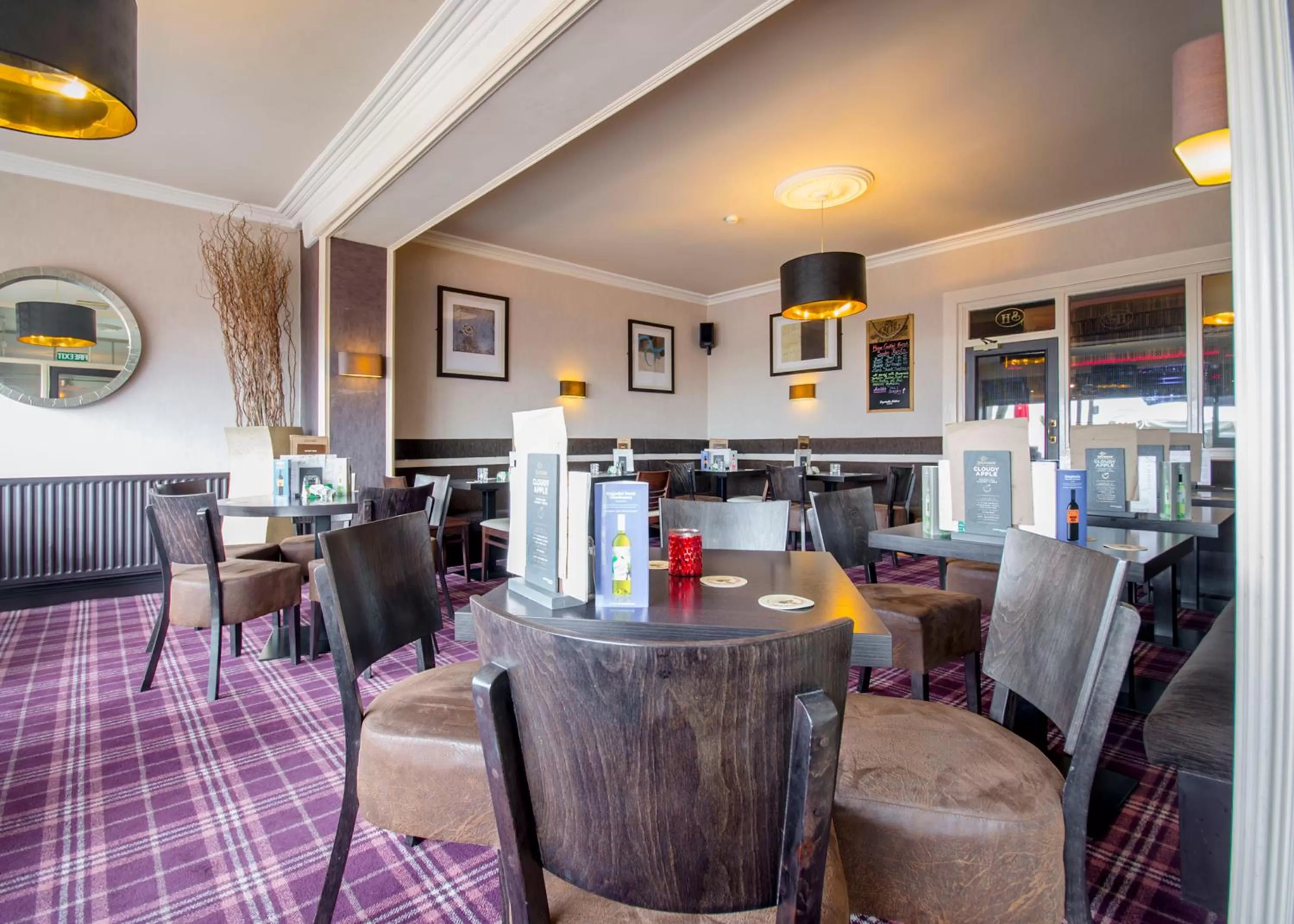 Lounge or bar, Restaurant/Places to Eat in Smiths Hotel
