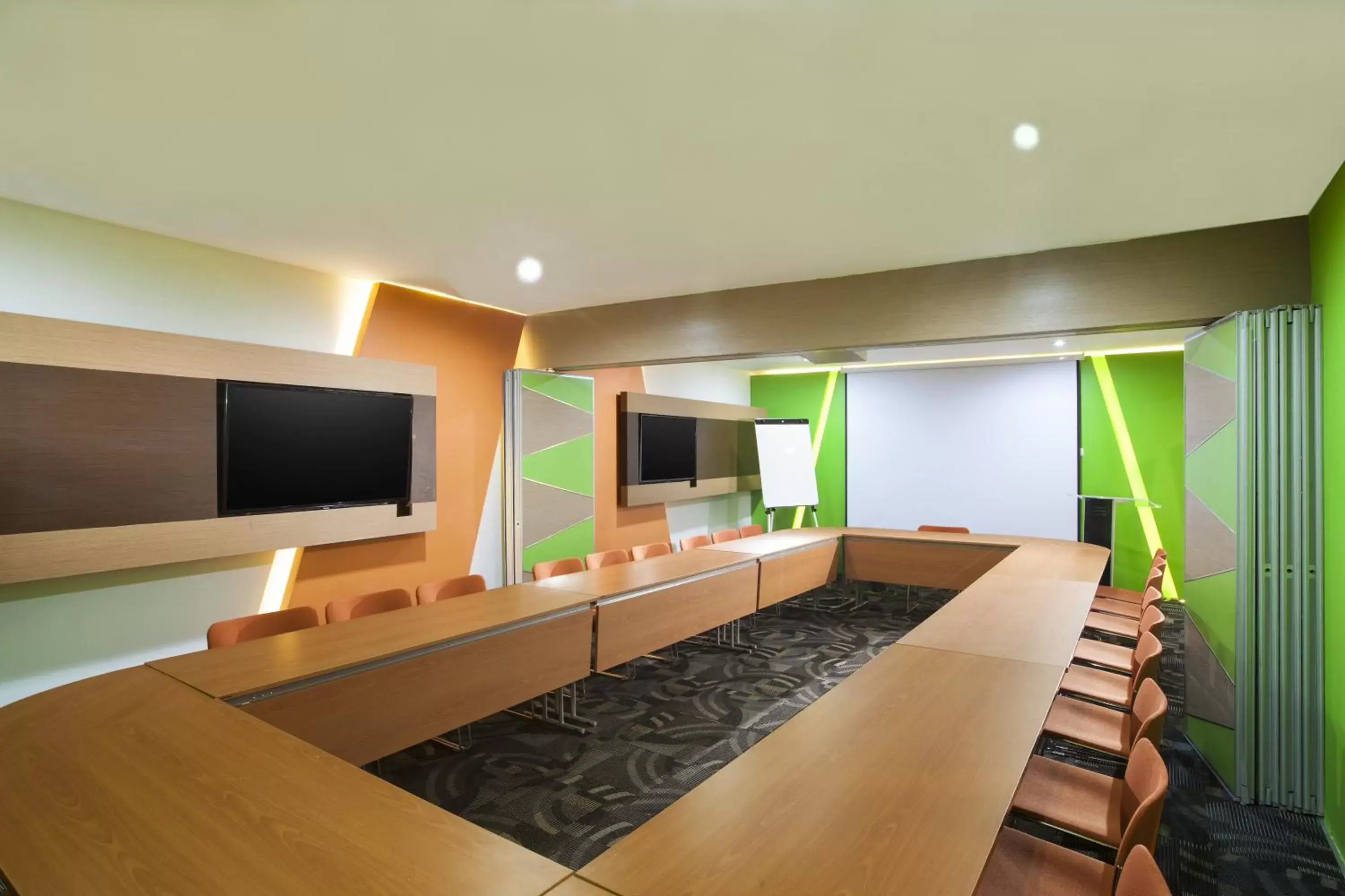 Meeting/conference room in Ibis Budget Makassar Airport