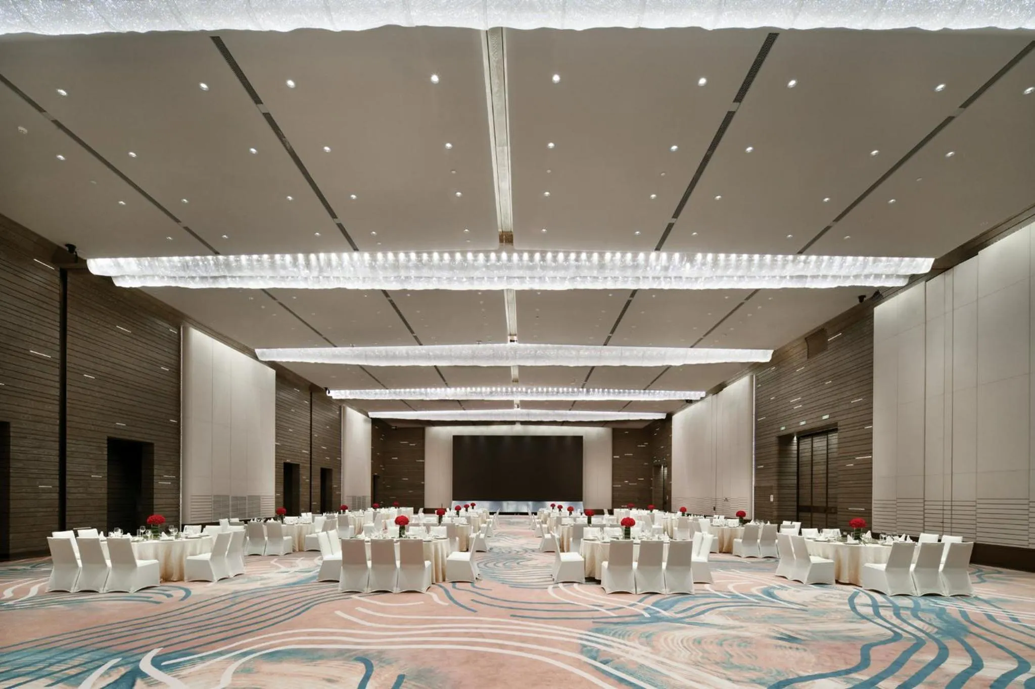 Banquet/Function facilities in Crowne Plaza Wuhan Optics Valley by IHG