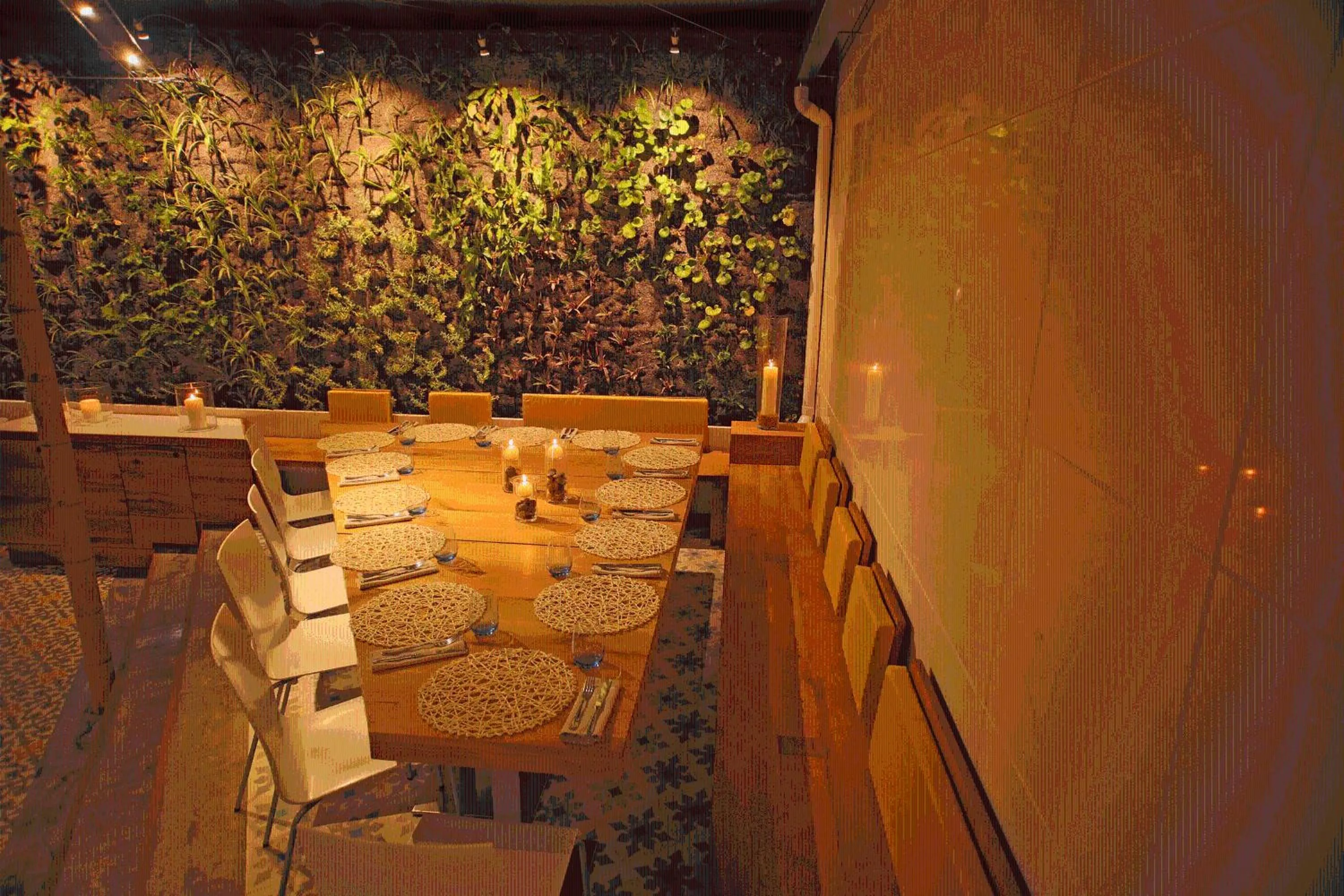 Restaurant/places to eat in Canyelles Platja