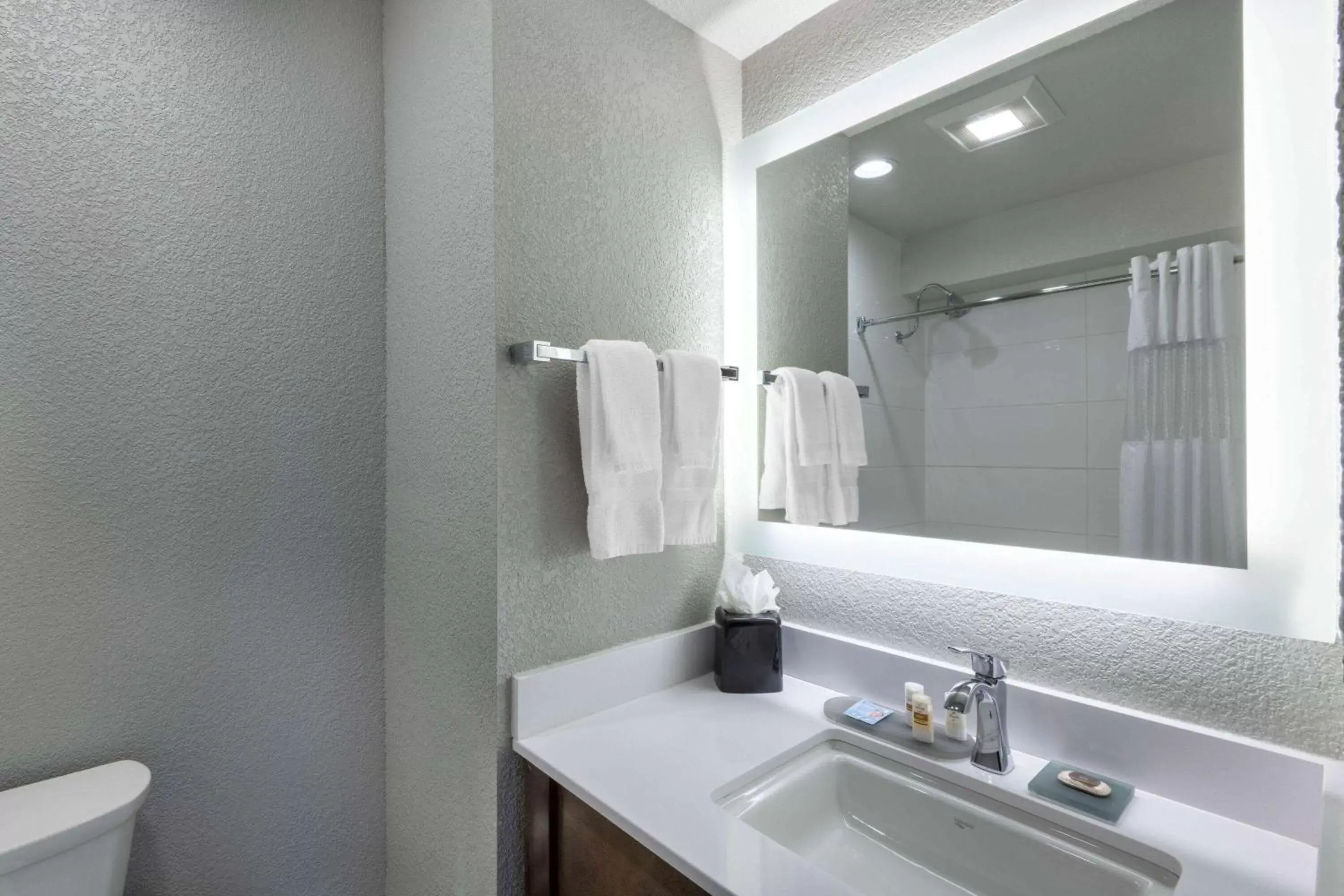 Bathroom in La Quinta by Wyndham Anchorage Airport