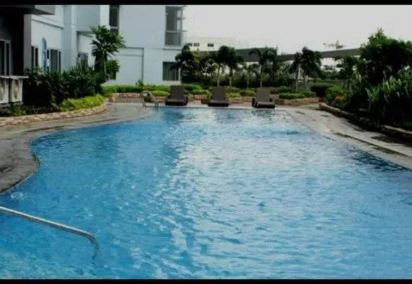 Swimming Pool in Cubao ManhattanHeights Unit 23D Tower C, 1 BR