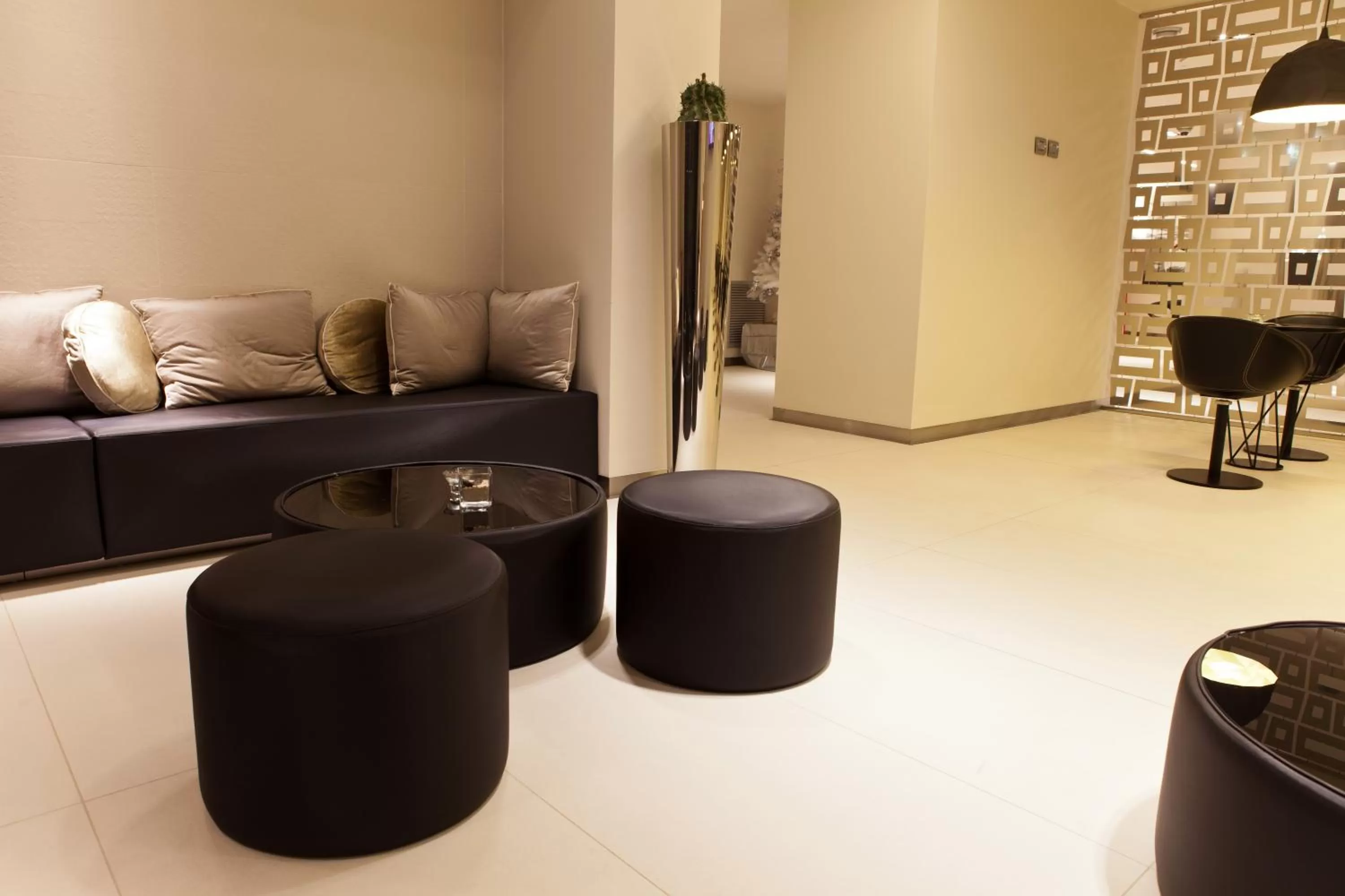 Lounge or bar in Albergo Dei Laghi