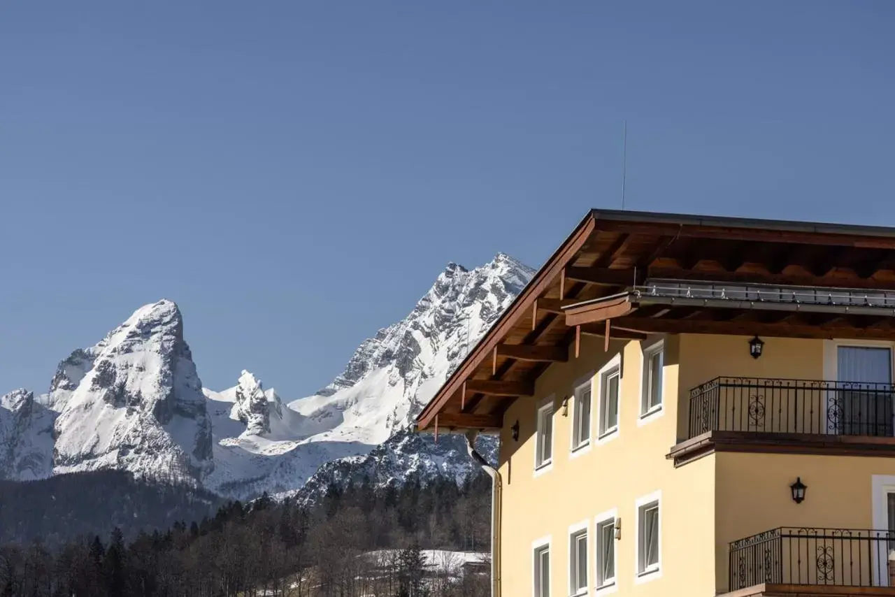 Property building, Winter in Hotel Schwabenwirt