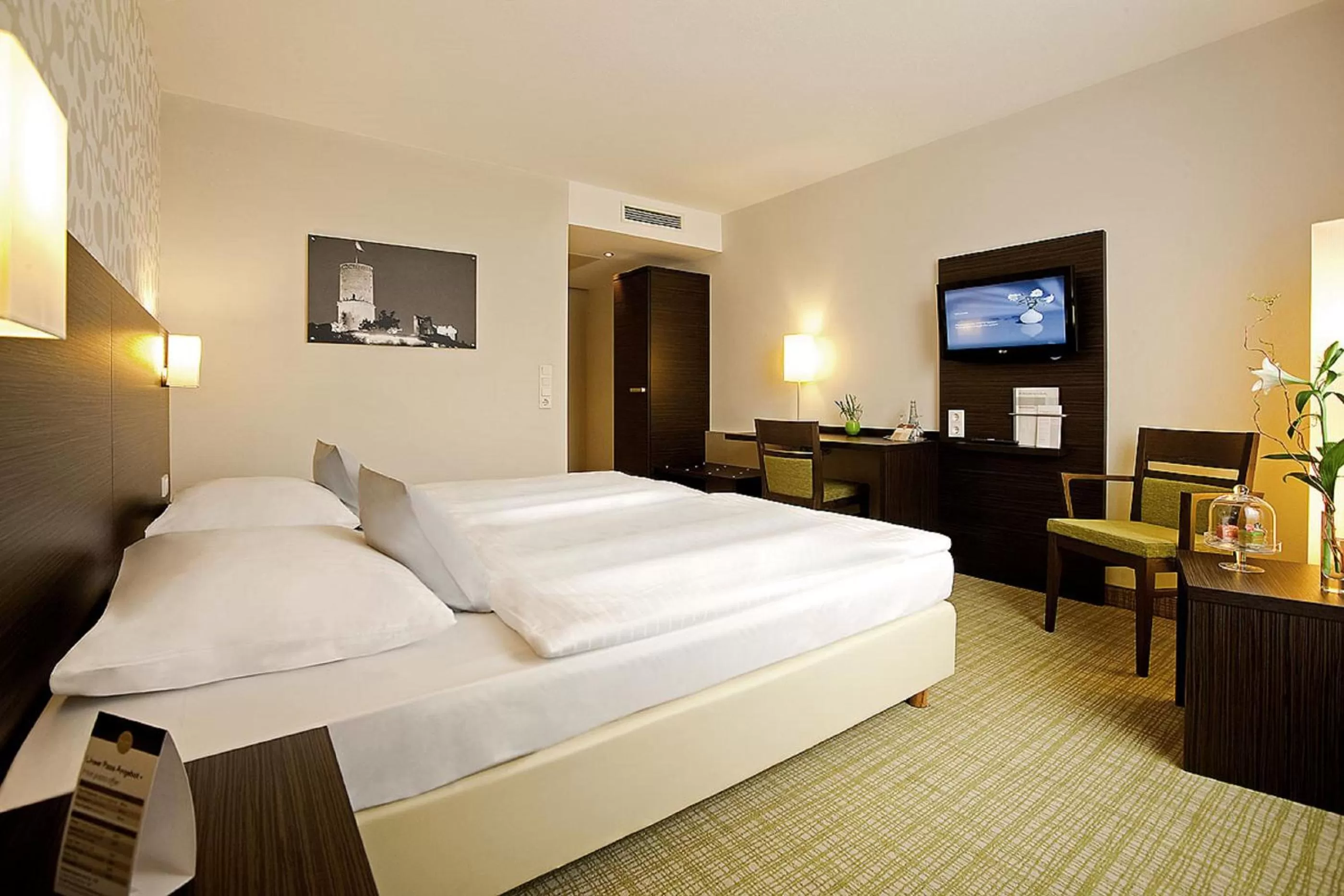 Photo of the whole room, Bed in Best Western Hotel President