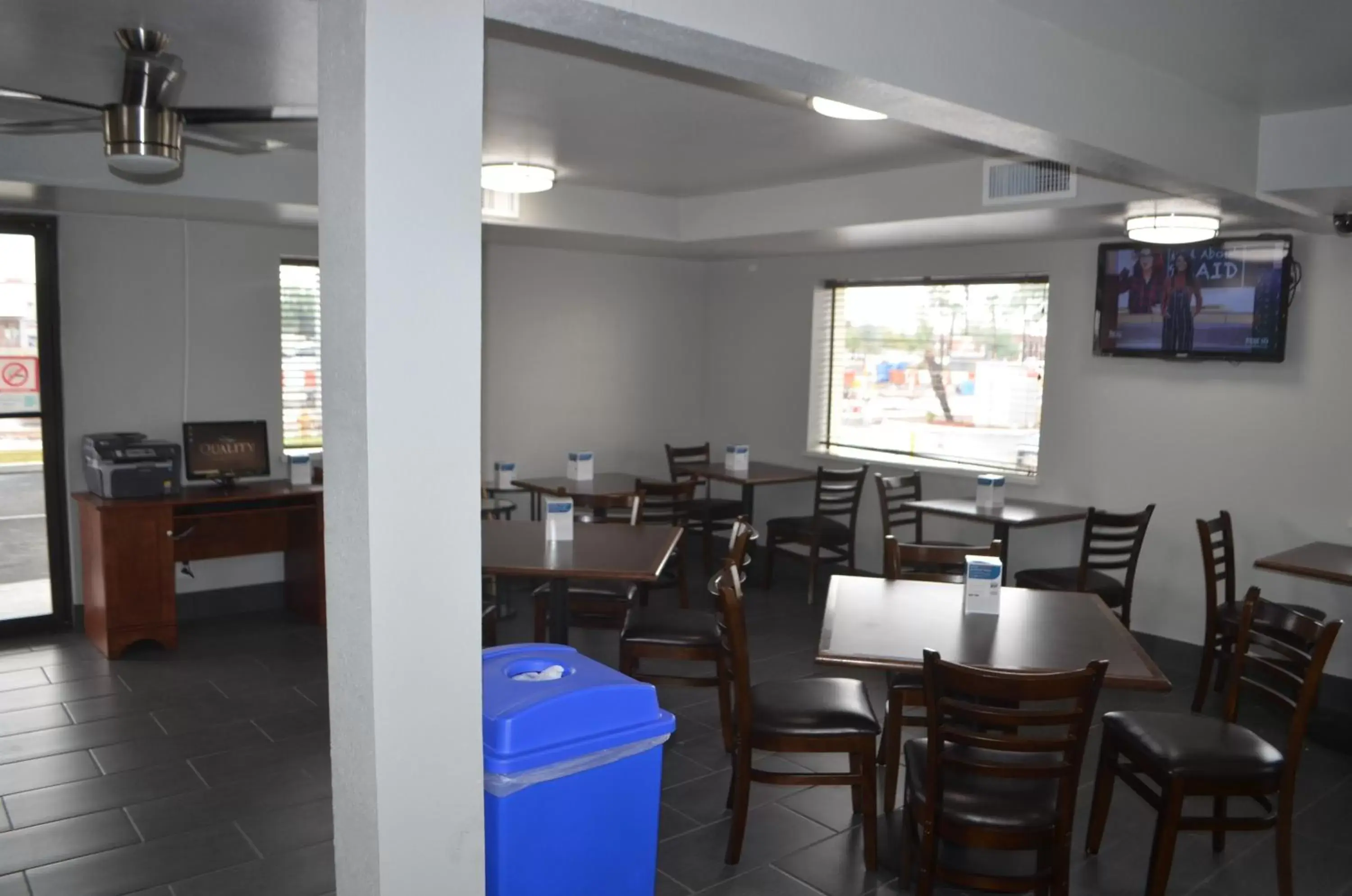 Restaurant/Places to Eat in Quality Inn & Suites near Downtown Mesa