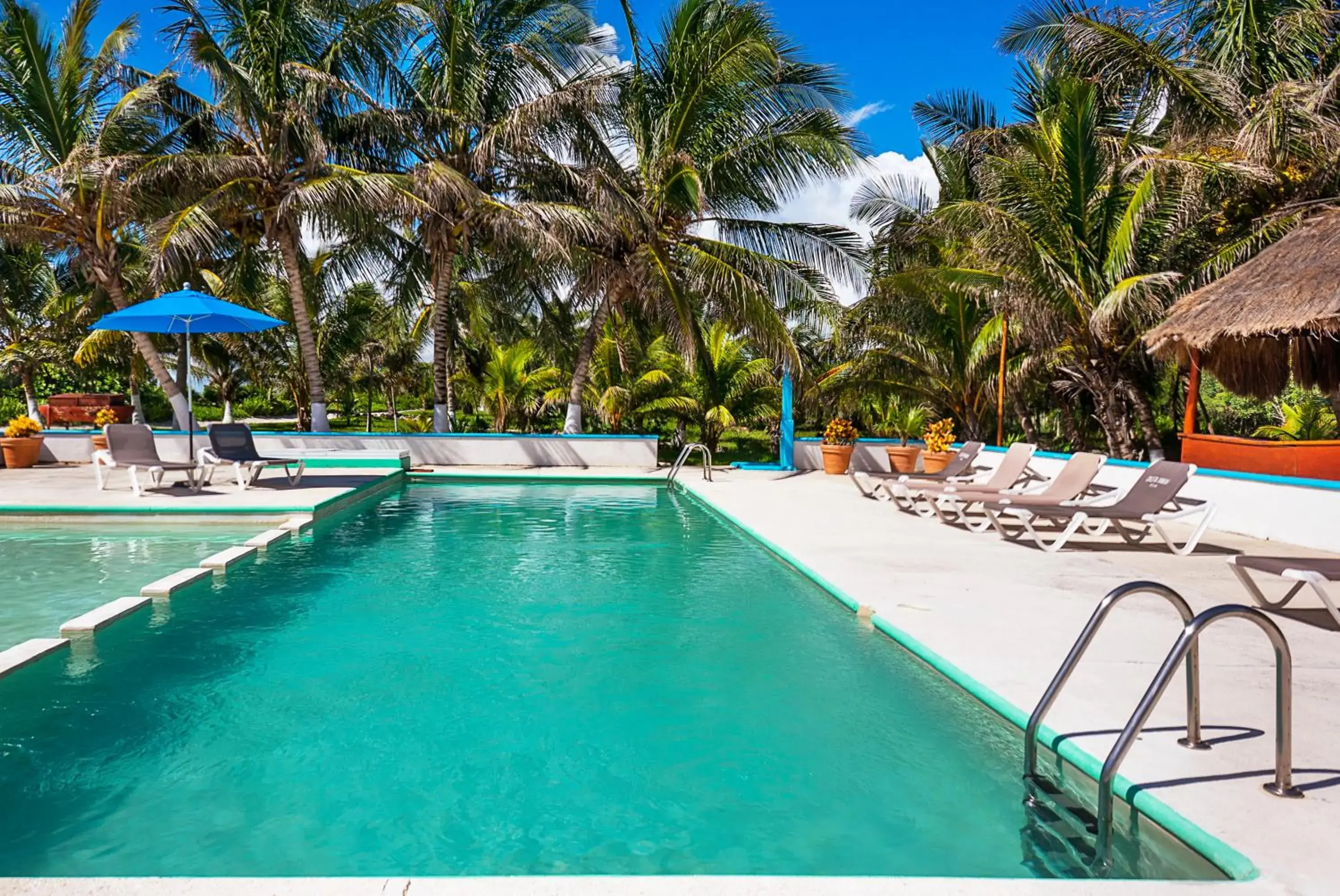 Swimming Pool in Caleta Tankah