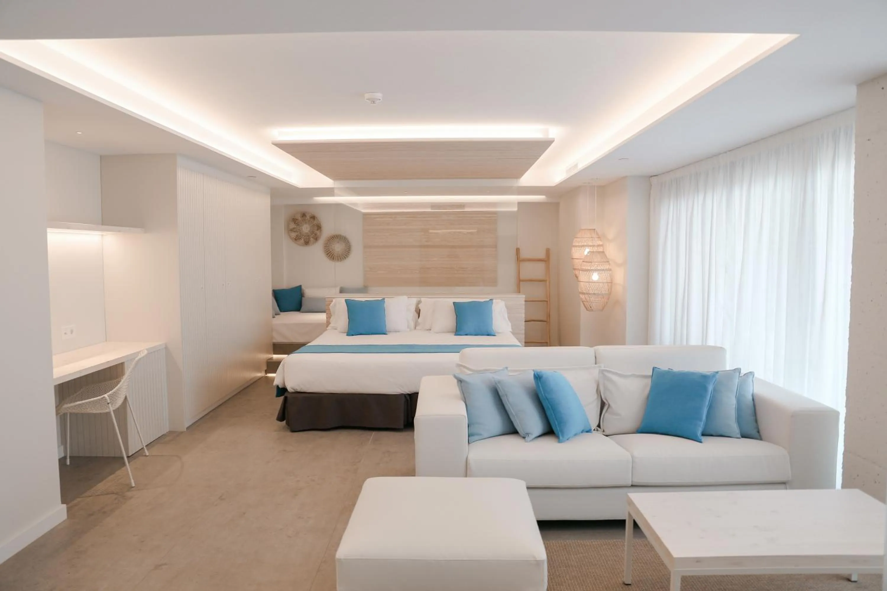 Photo of the whole room, Bed in KAKTUS Hotel Kaktus Playa