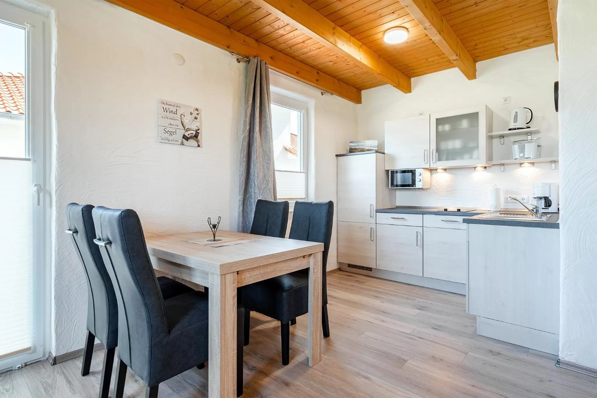 Kitchen or kitchenette in Villa Moorstern am Badesee Tannenhausen