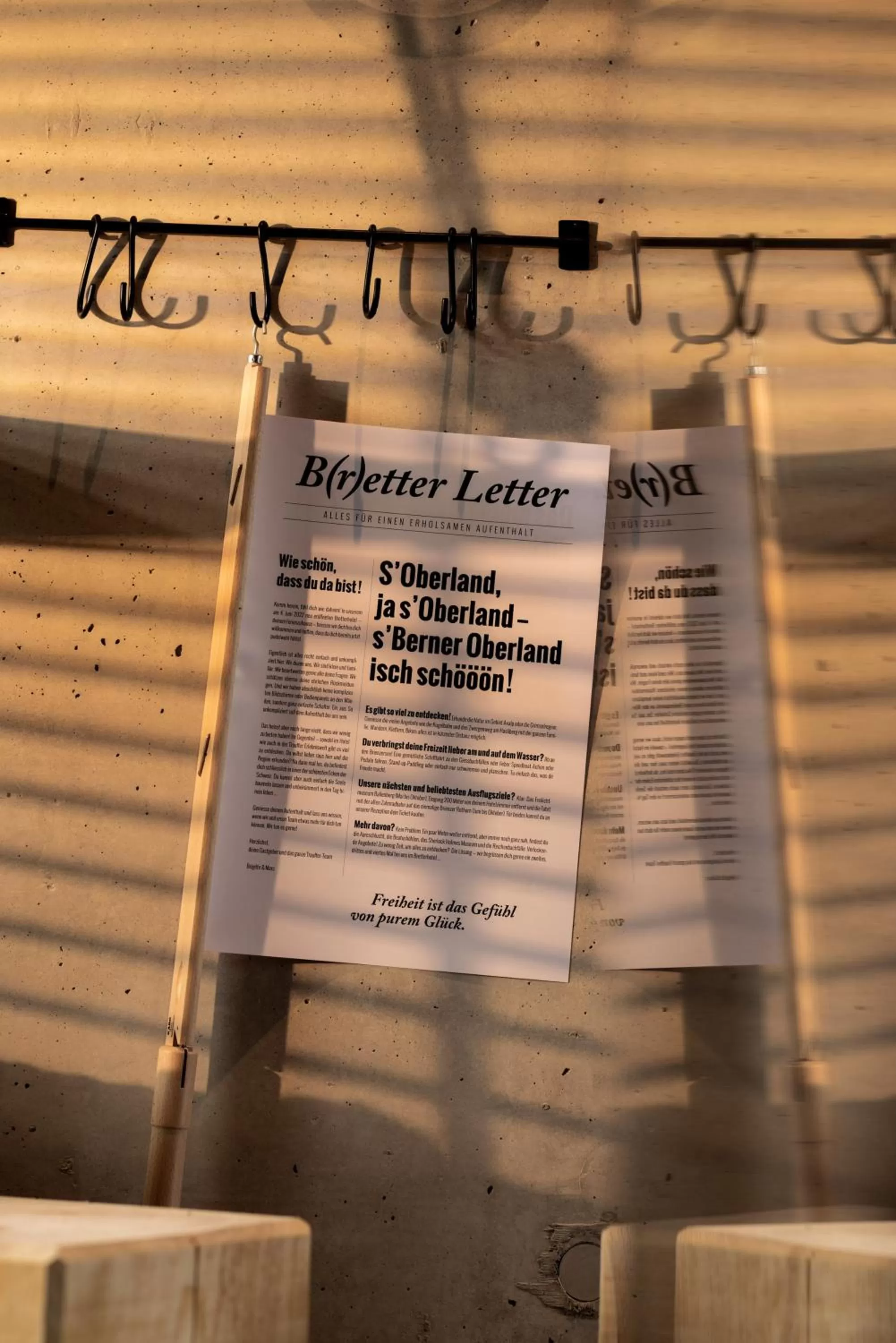 Logo/Certificate/Sign in Bretterhotel