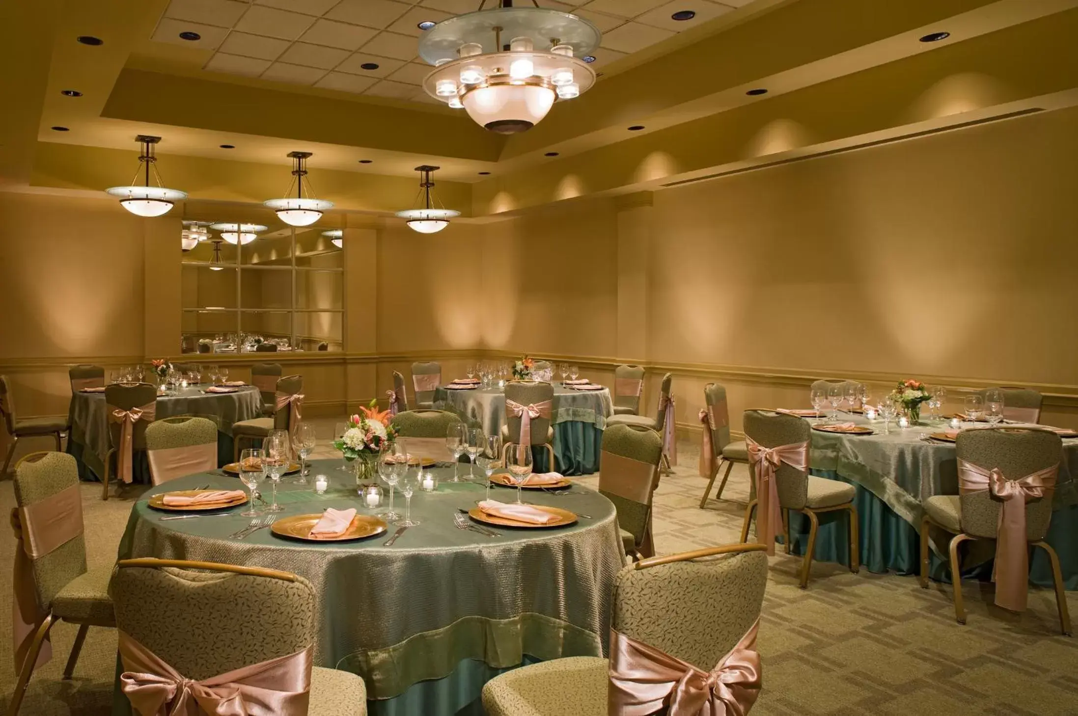 Banquet/Function facilities, Restaurant/Places to Eat in Hyatt Regency Suites Atlanta Northwest