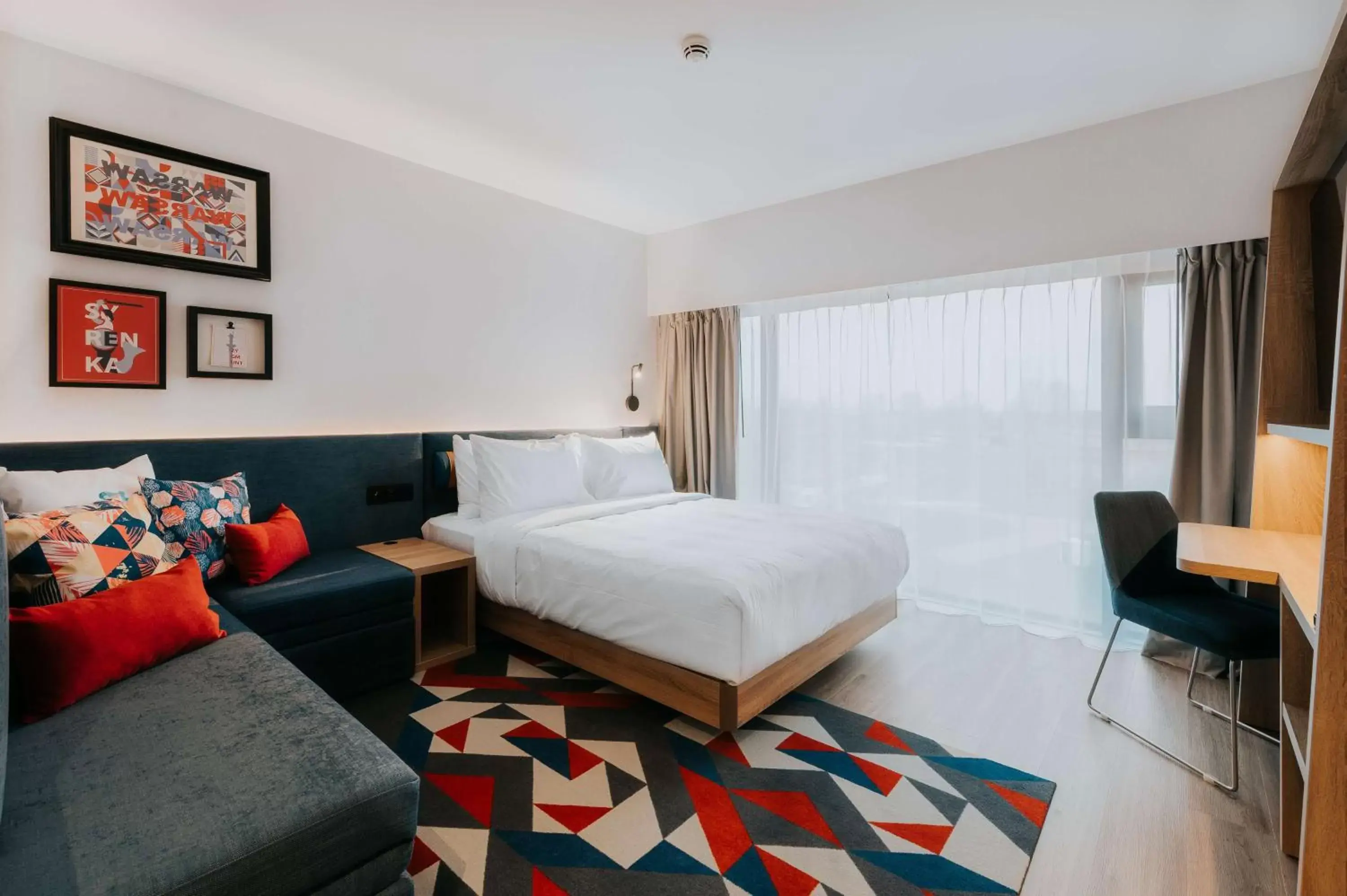 Bedroom, Bed in Hampton By Hilton Warsaw Reduta