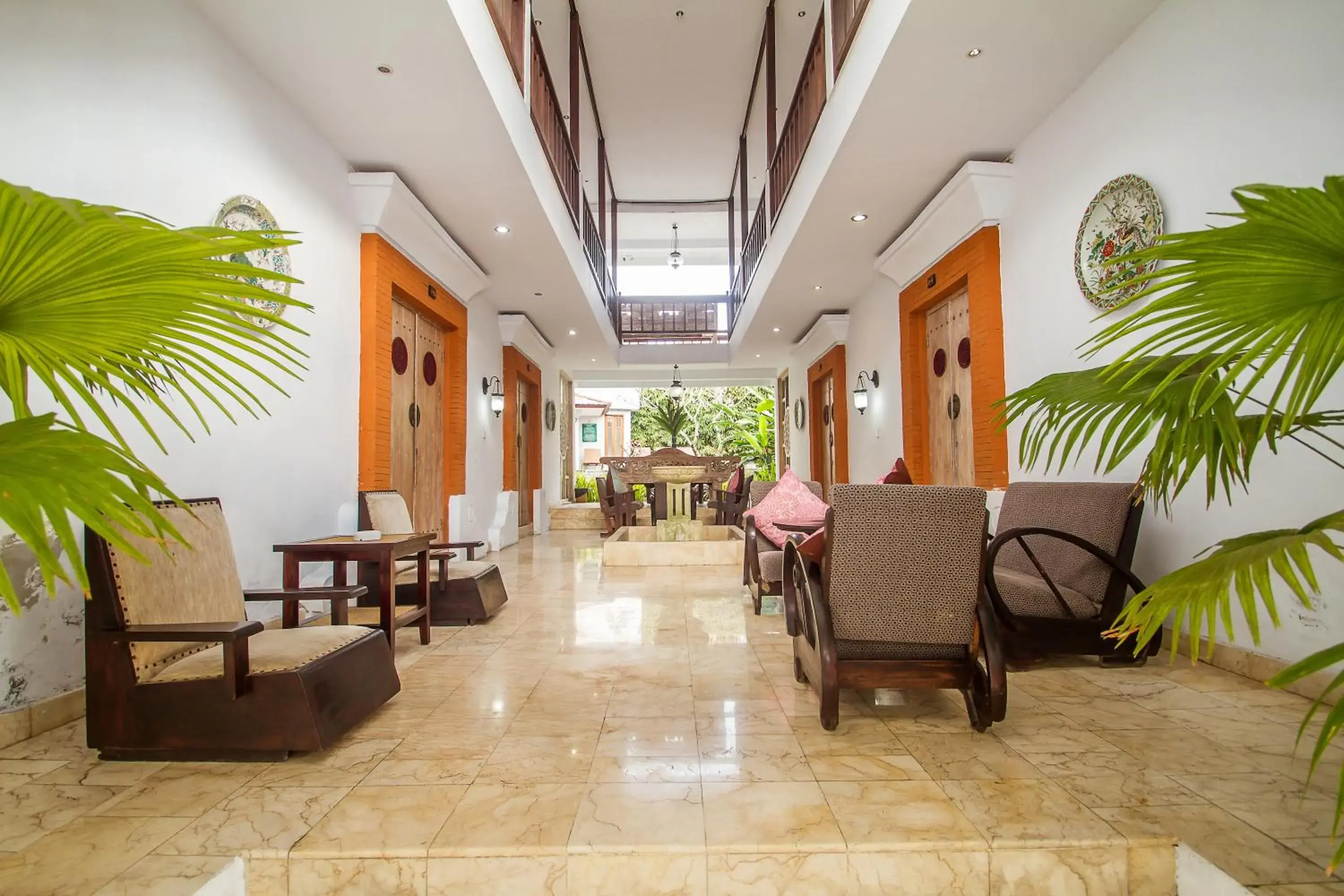 Living room, Lobby/Reception in Abian Biu Mansion