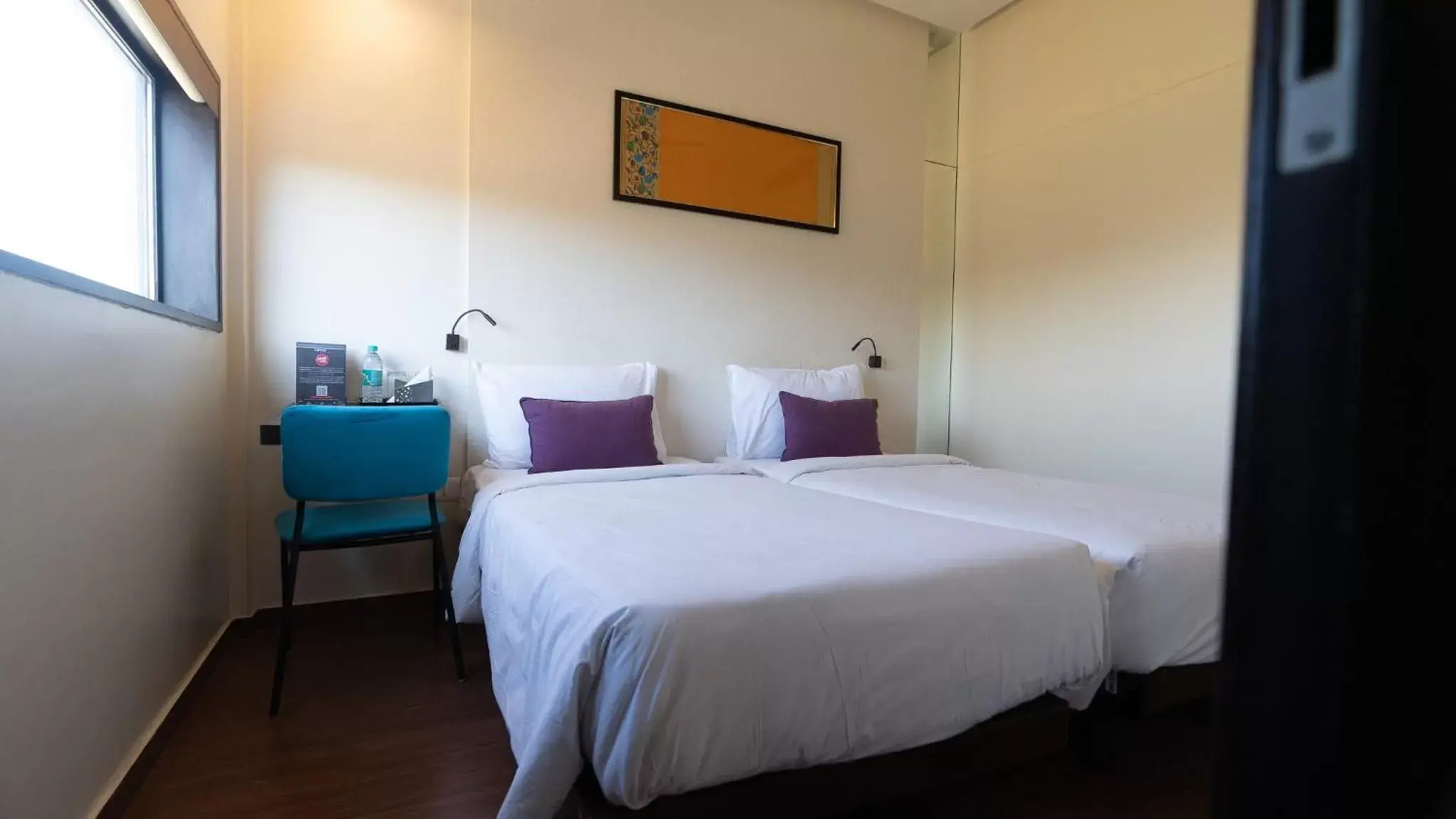 Bed in 7 Apple Hotel Aurangabad
