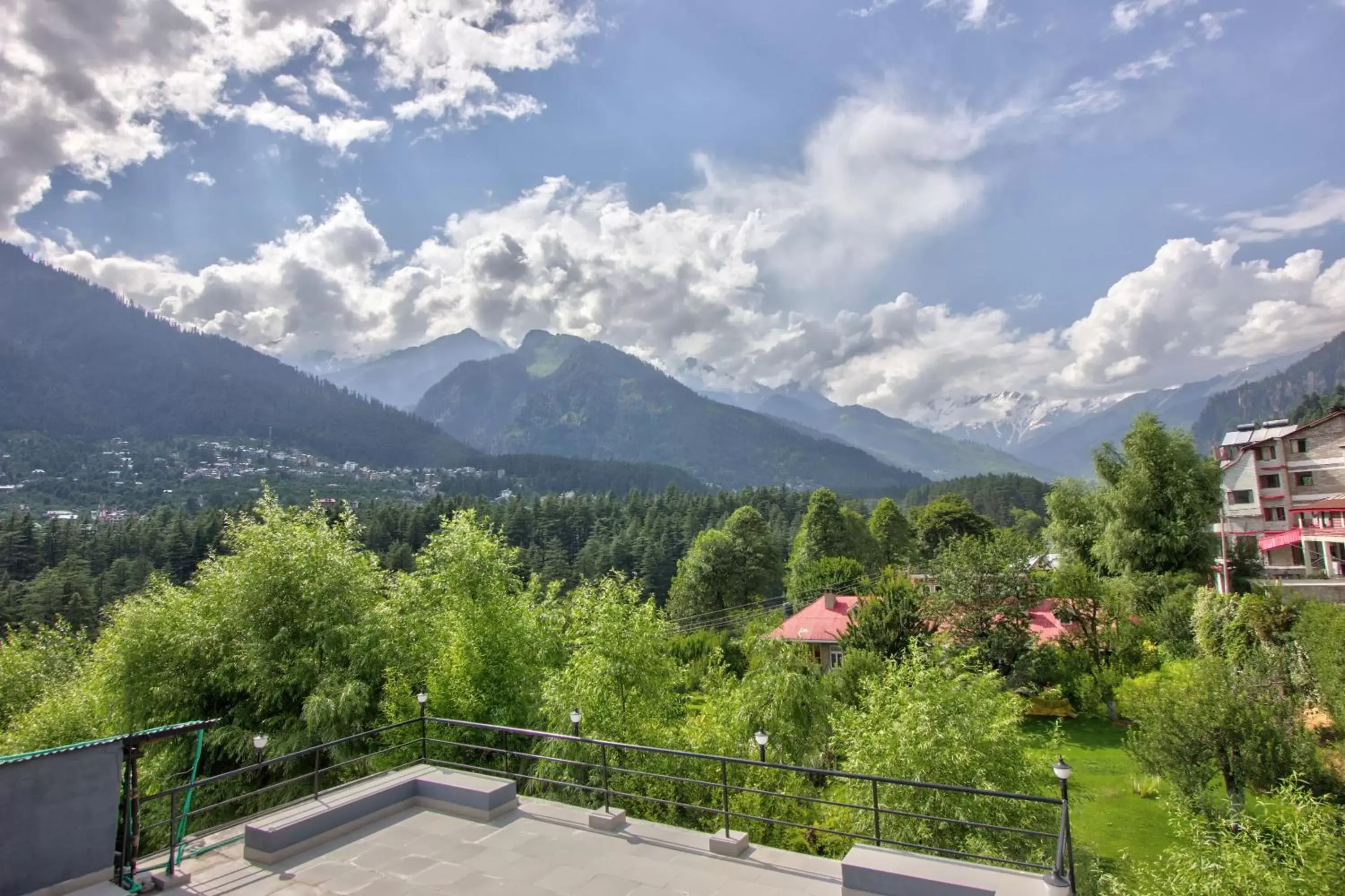 Mountain view in Woodstock Inn Manali Mountain view in Woodstock Inn Manali