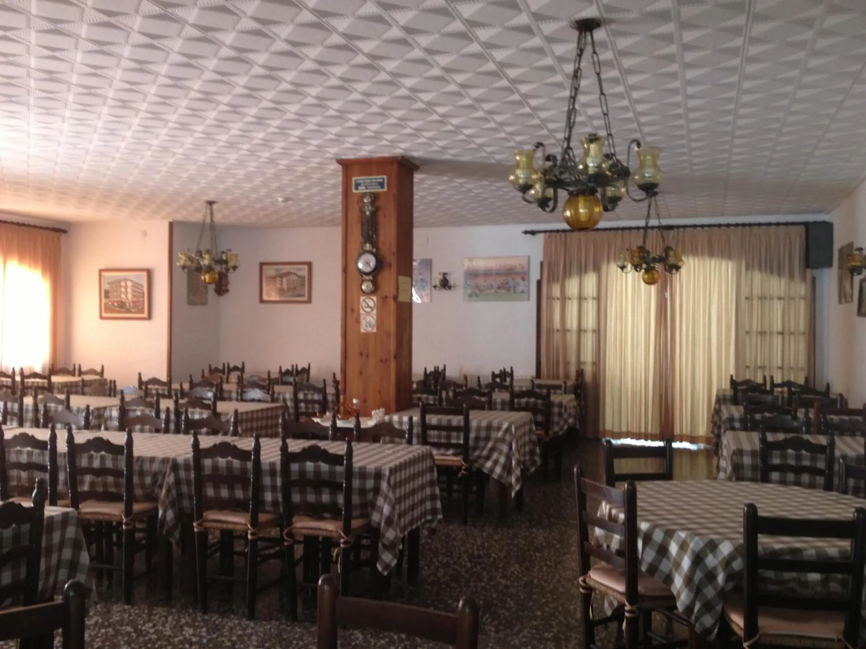 Restaurant/Places to Eat in Raco d'en Pepe