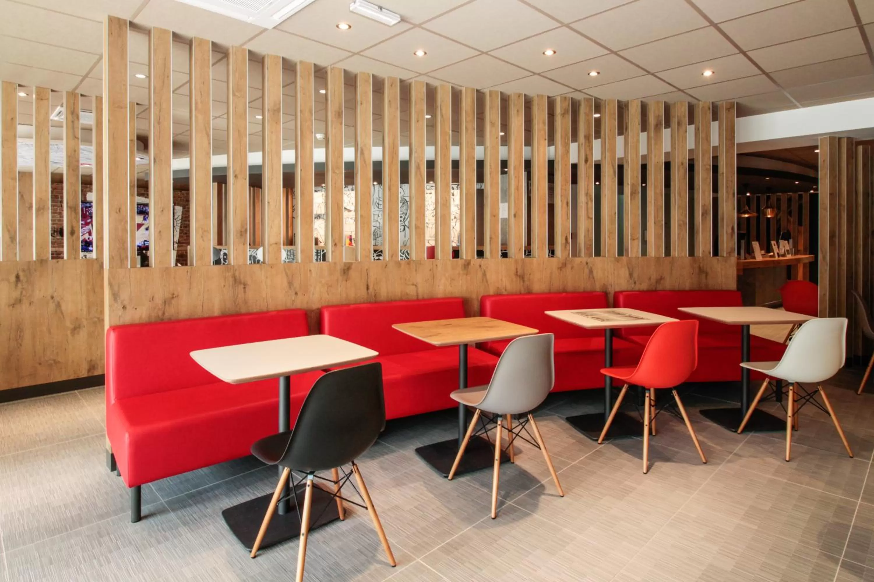 Restaurant/places to eat in ibis Cahors