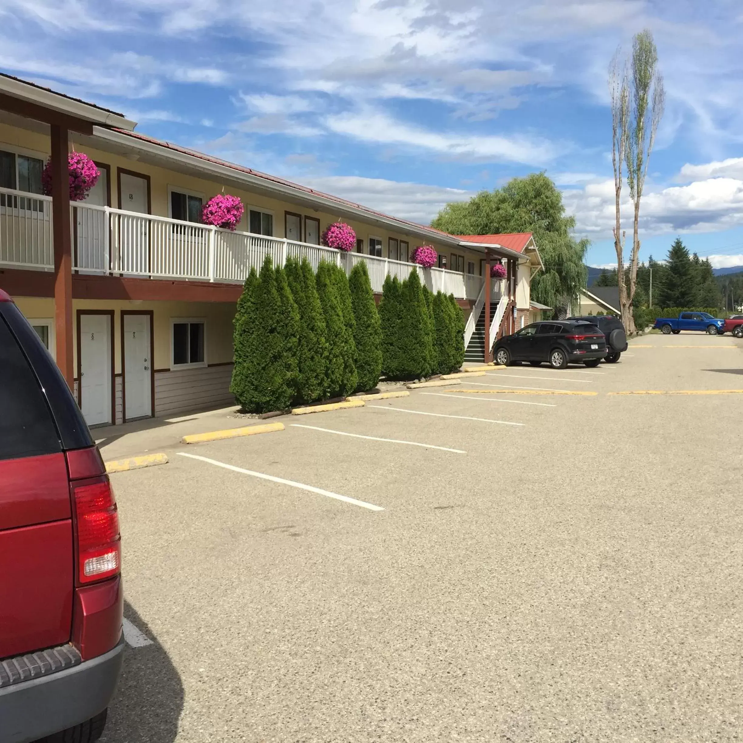 Property Building in Sorrento Inn Motel