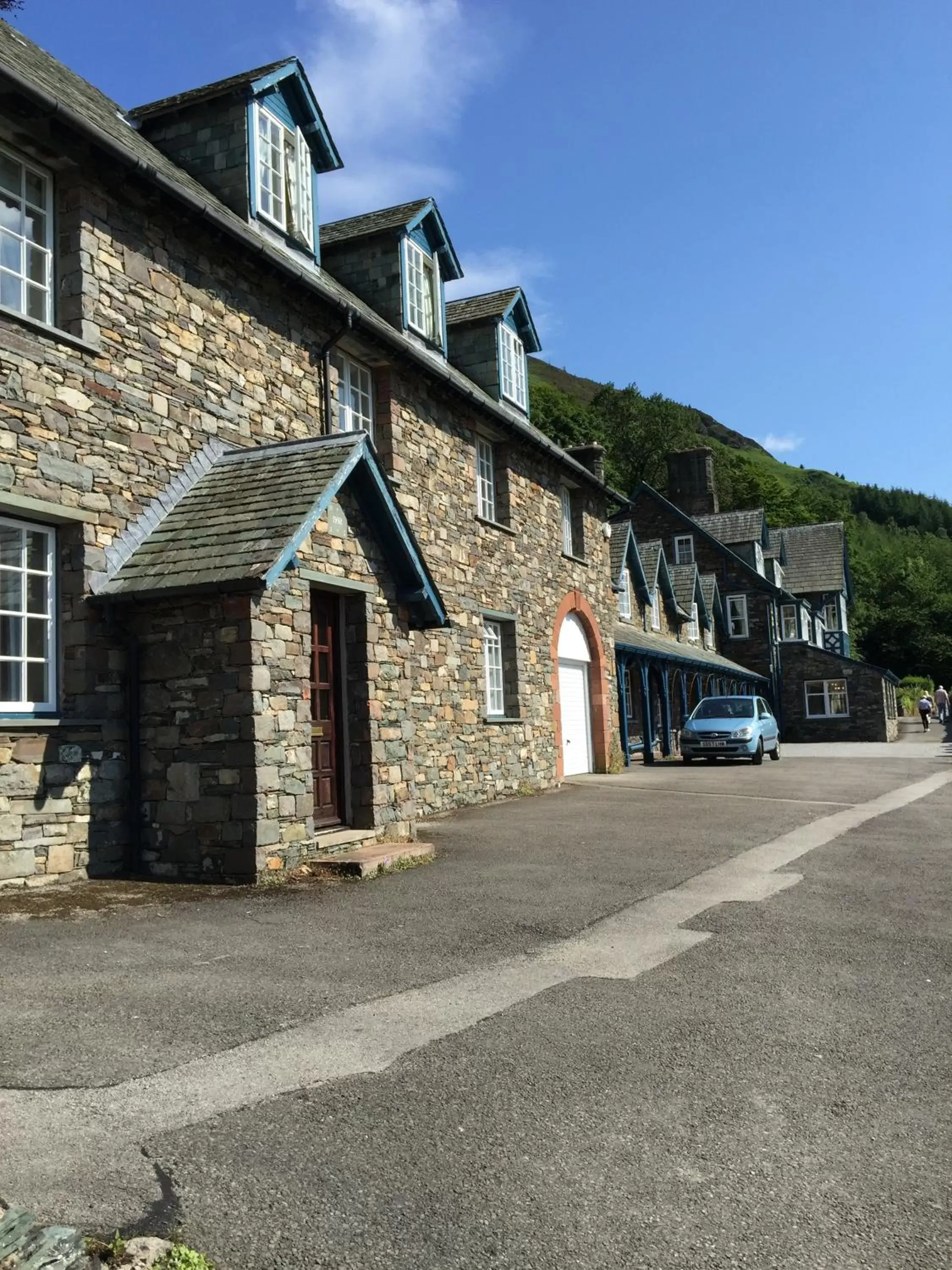 Facade/entrance, Property Building in Ravenstone Manor