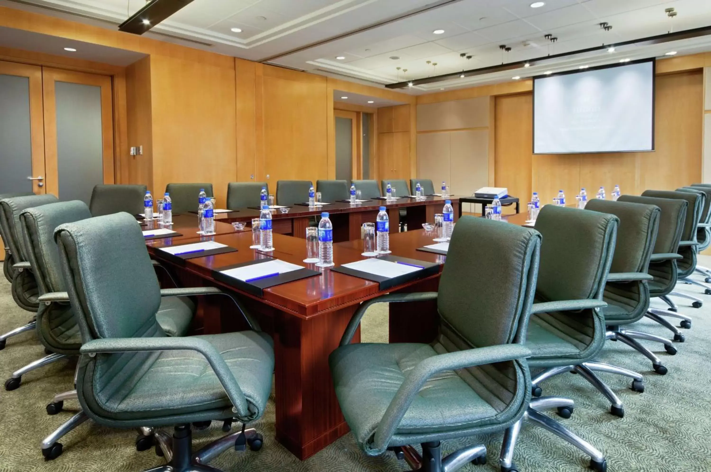 Meeting/conference room in Hilton Chongqing