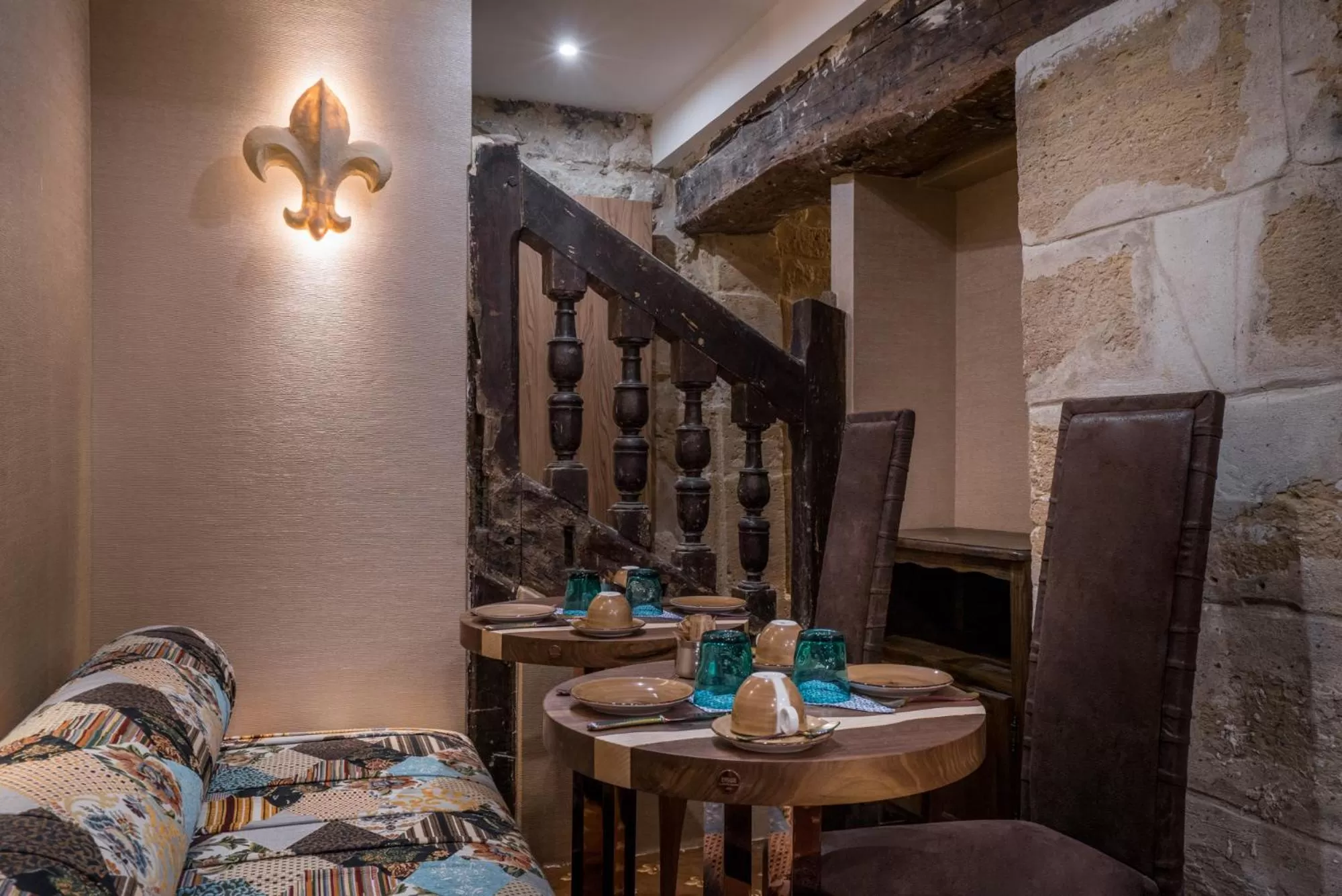 Breakfast in Le Temple De Jeanne