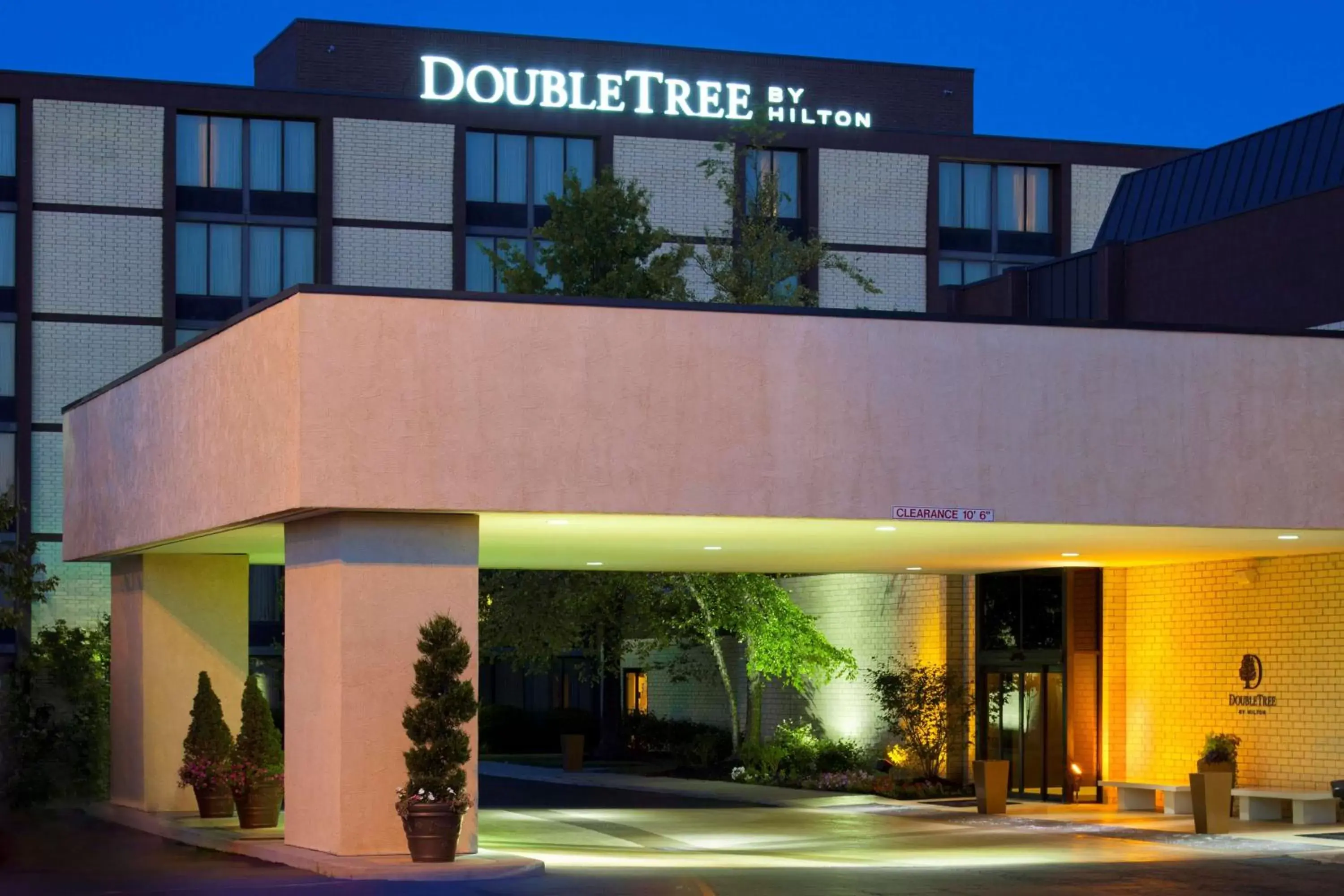 Property Building in DoubleTree by Hilton Columbus/Worthington
