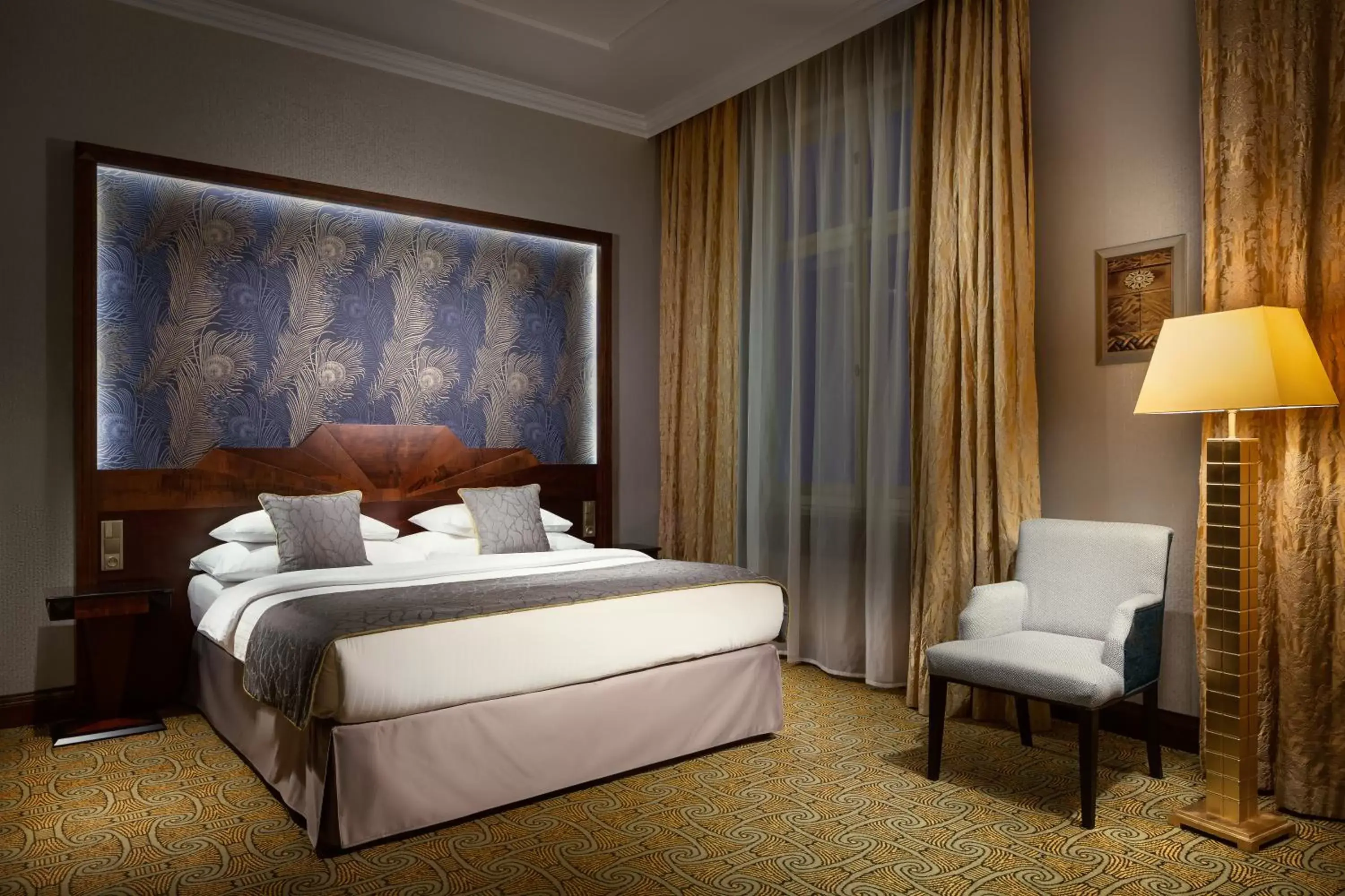 Bedroom, Bed in Art Deco Imperial Hotel