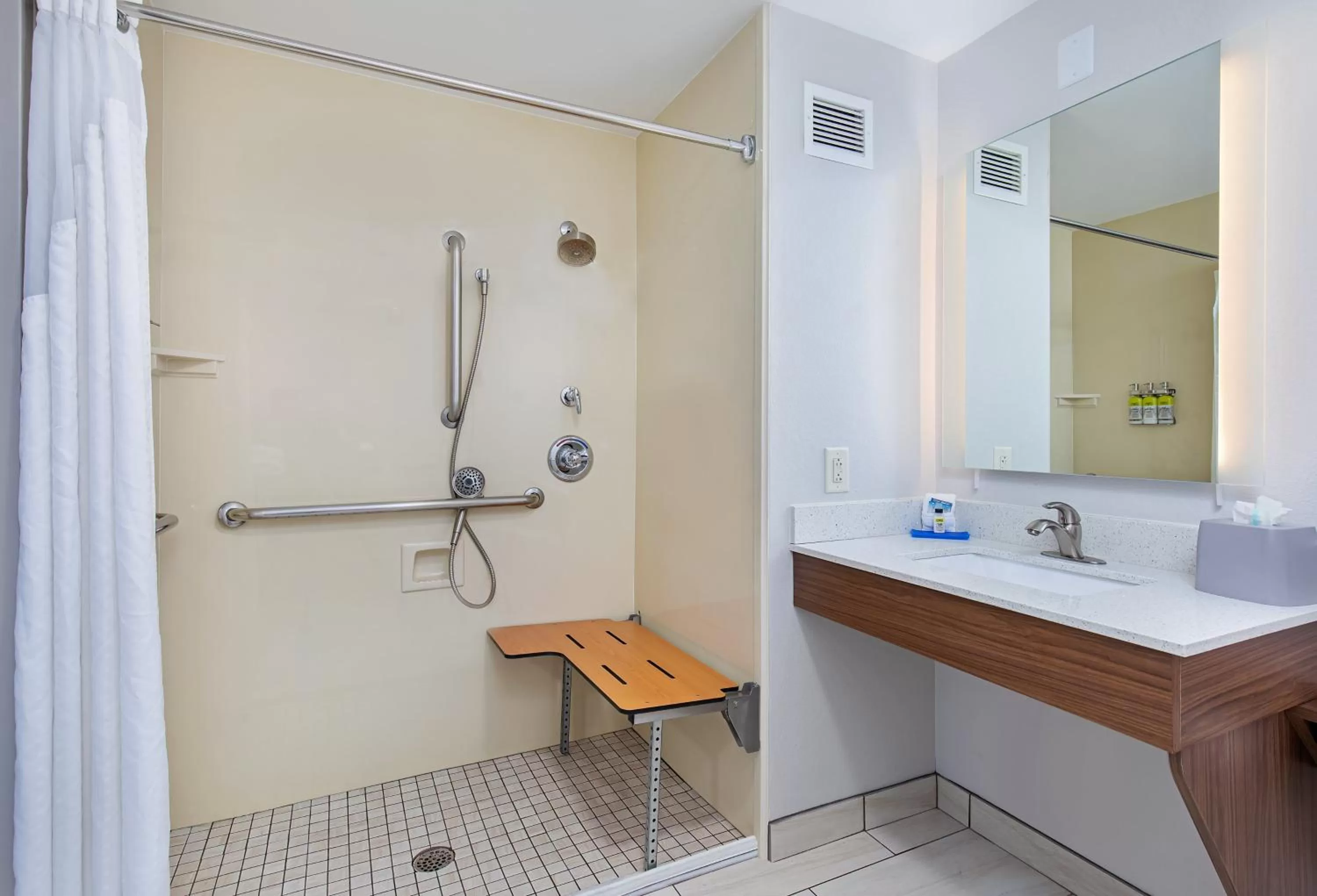 Photo of the whole room in Holiday Inn Express Hotel & Suites Mount Juliet - Nashville Area by IHG