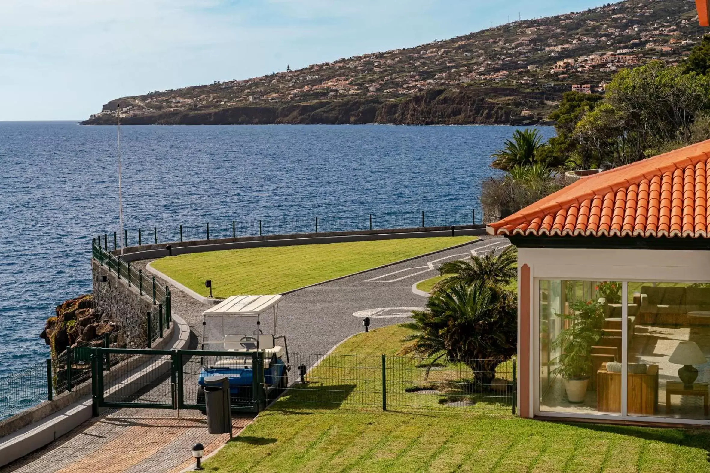 Balcony/Terrace in Albatroz Beach & Yacht Club